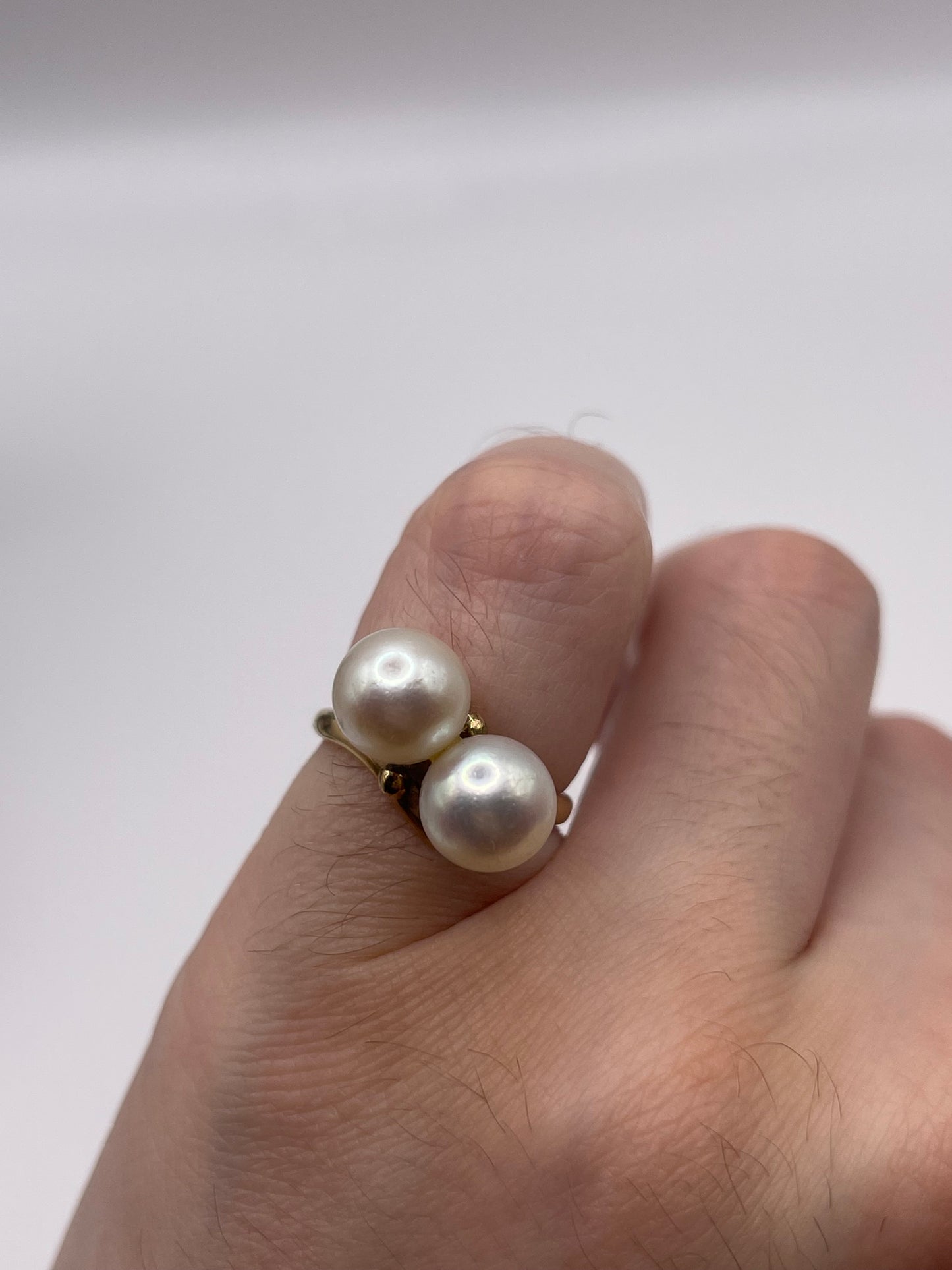 9ct gold pearl twist ring