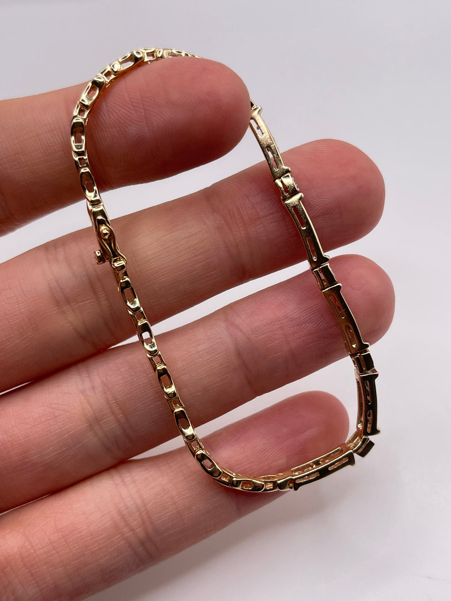 9ct gold sapphire and diamond bracelet