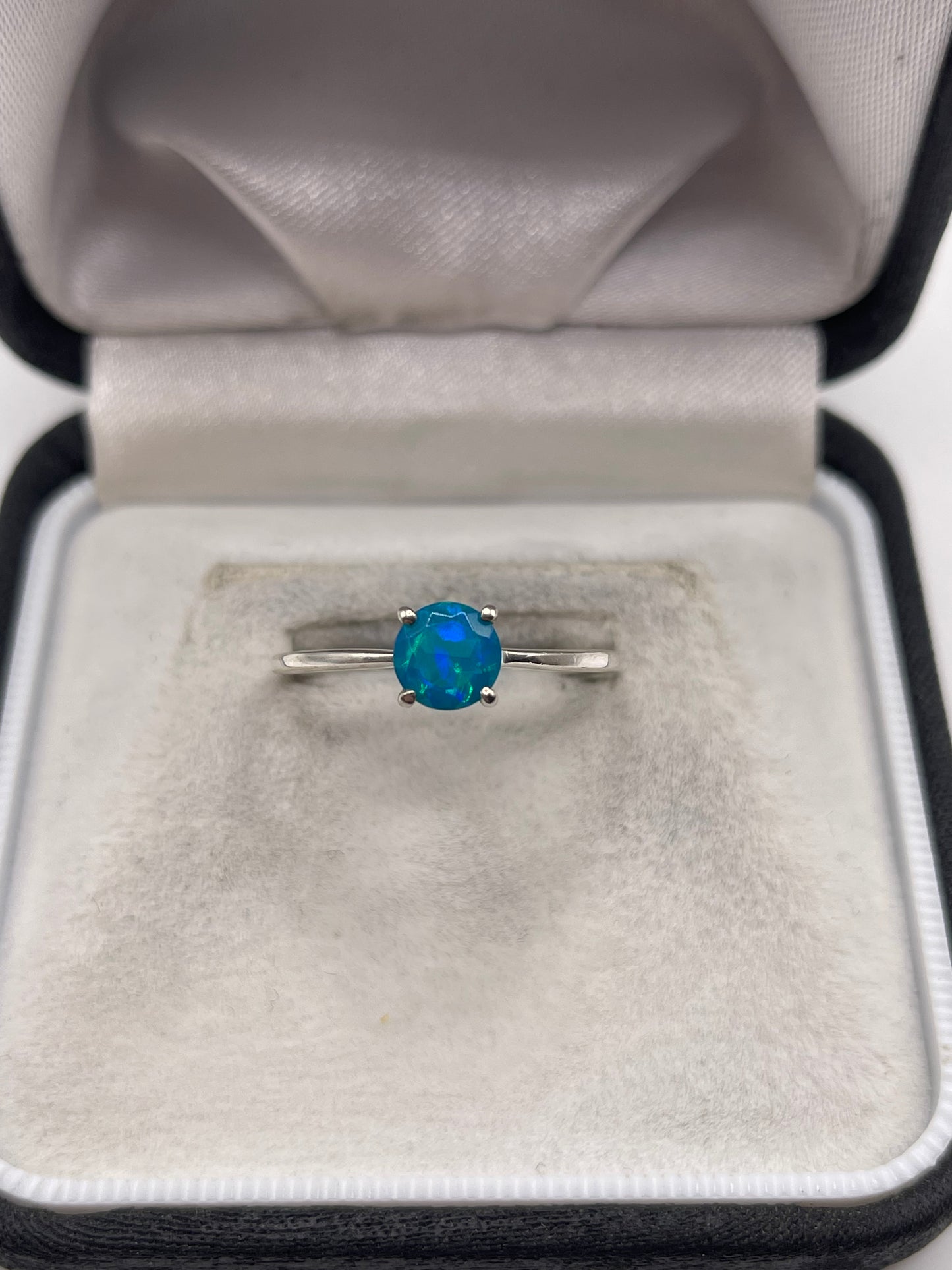 Silver gemstone ring