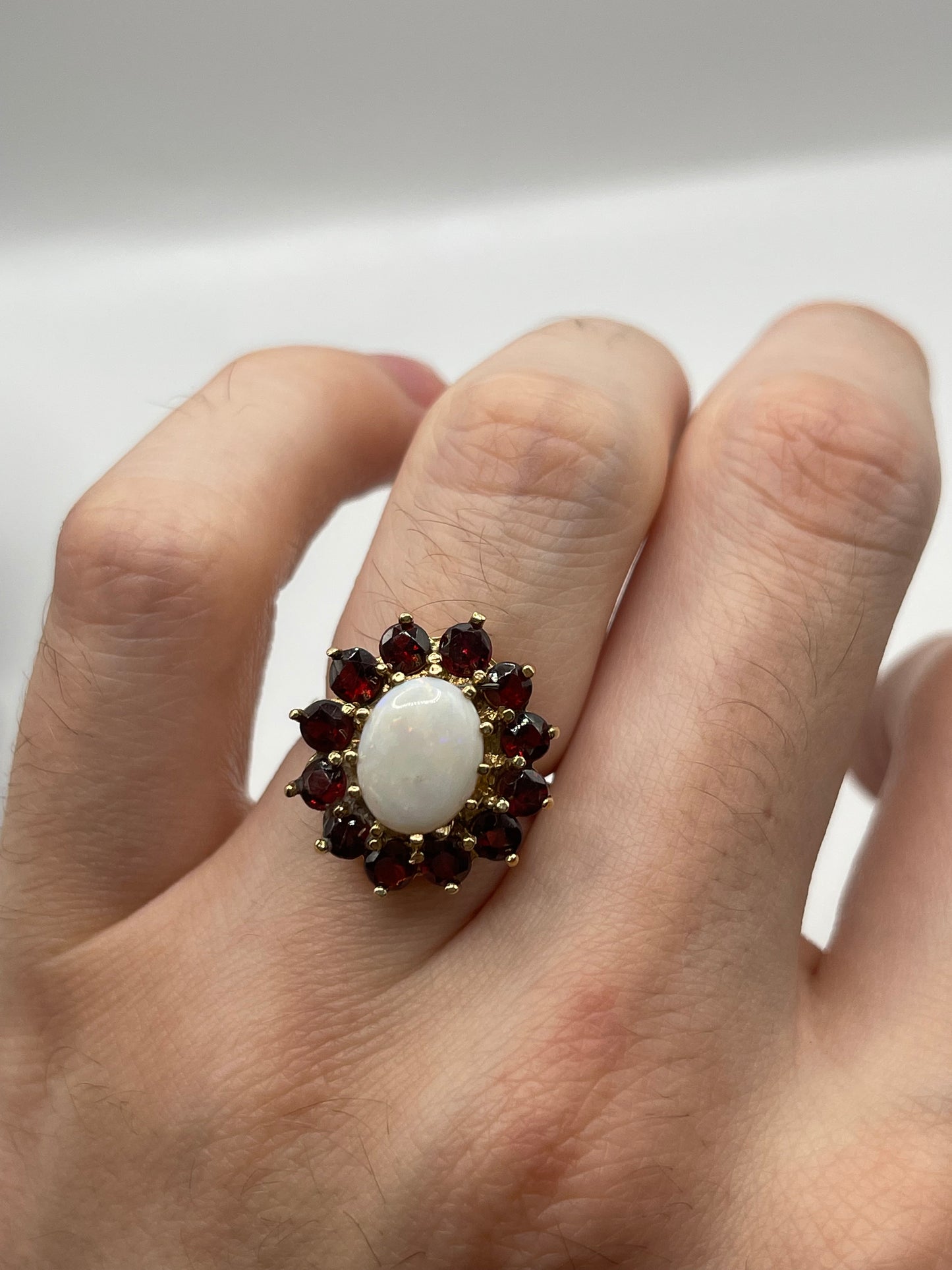 9ct gold opal and garnet ring