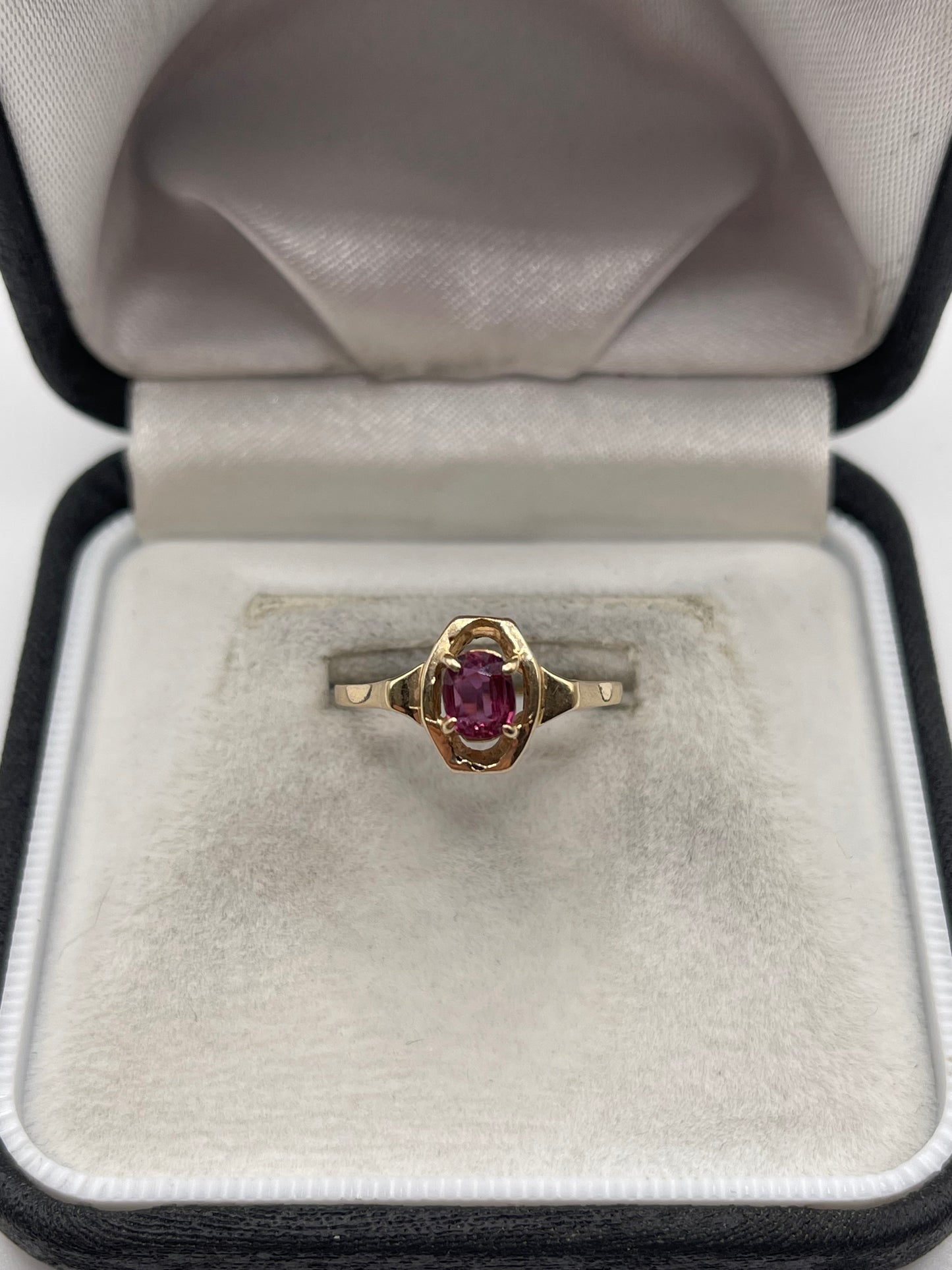14ct gold ruby ring