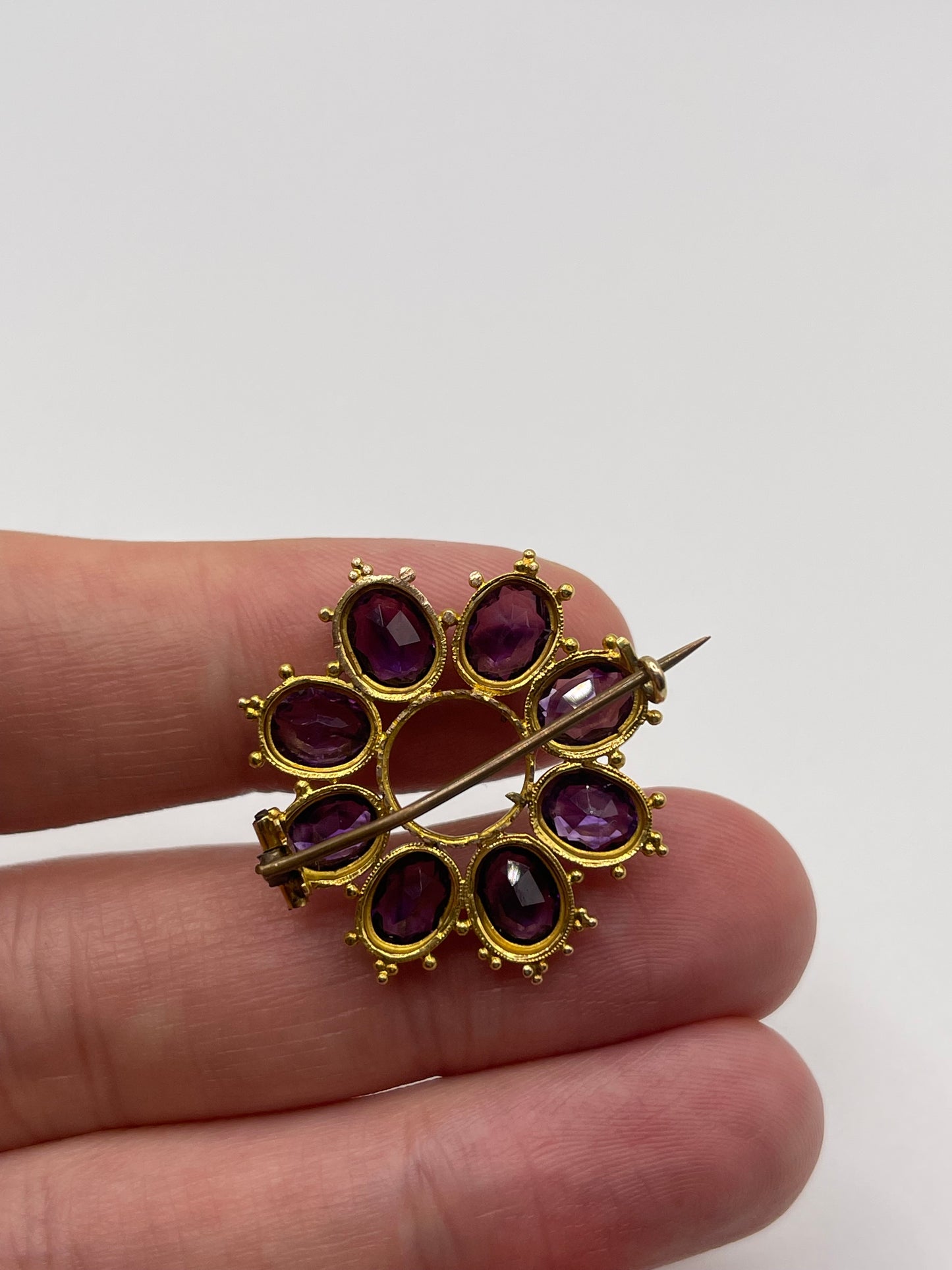 Antique 15ct gold amethyst brooch