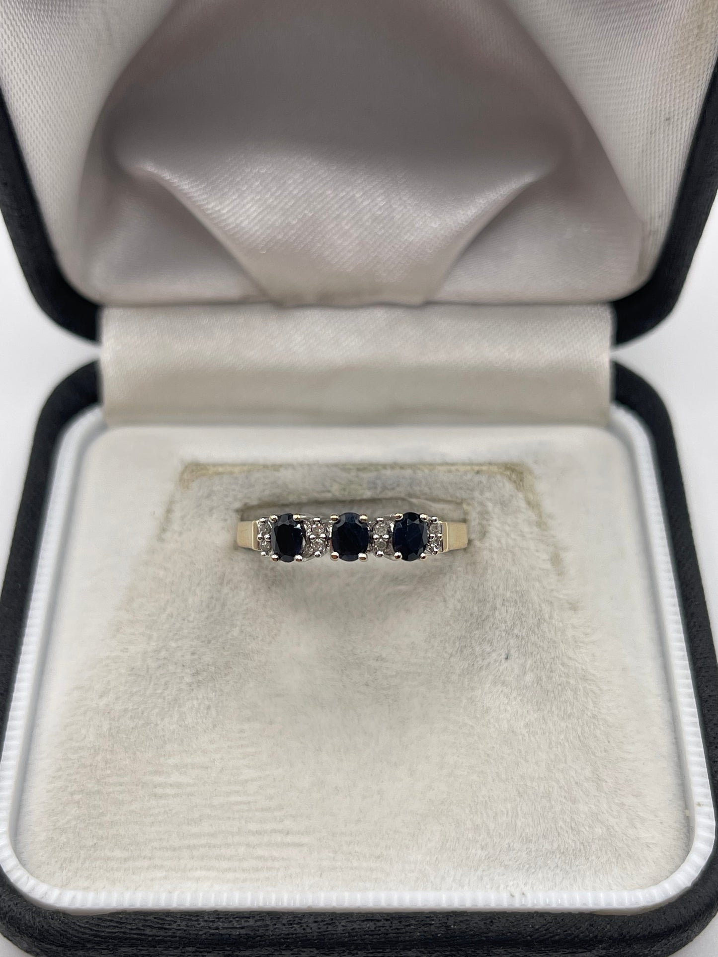 9ct gold sapphire and diamond ring