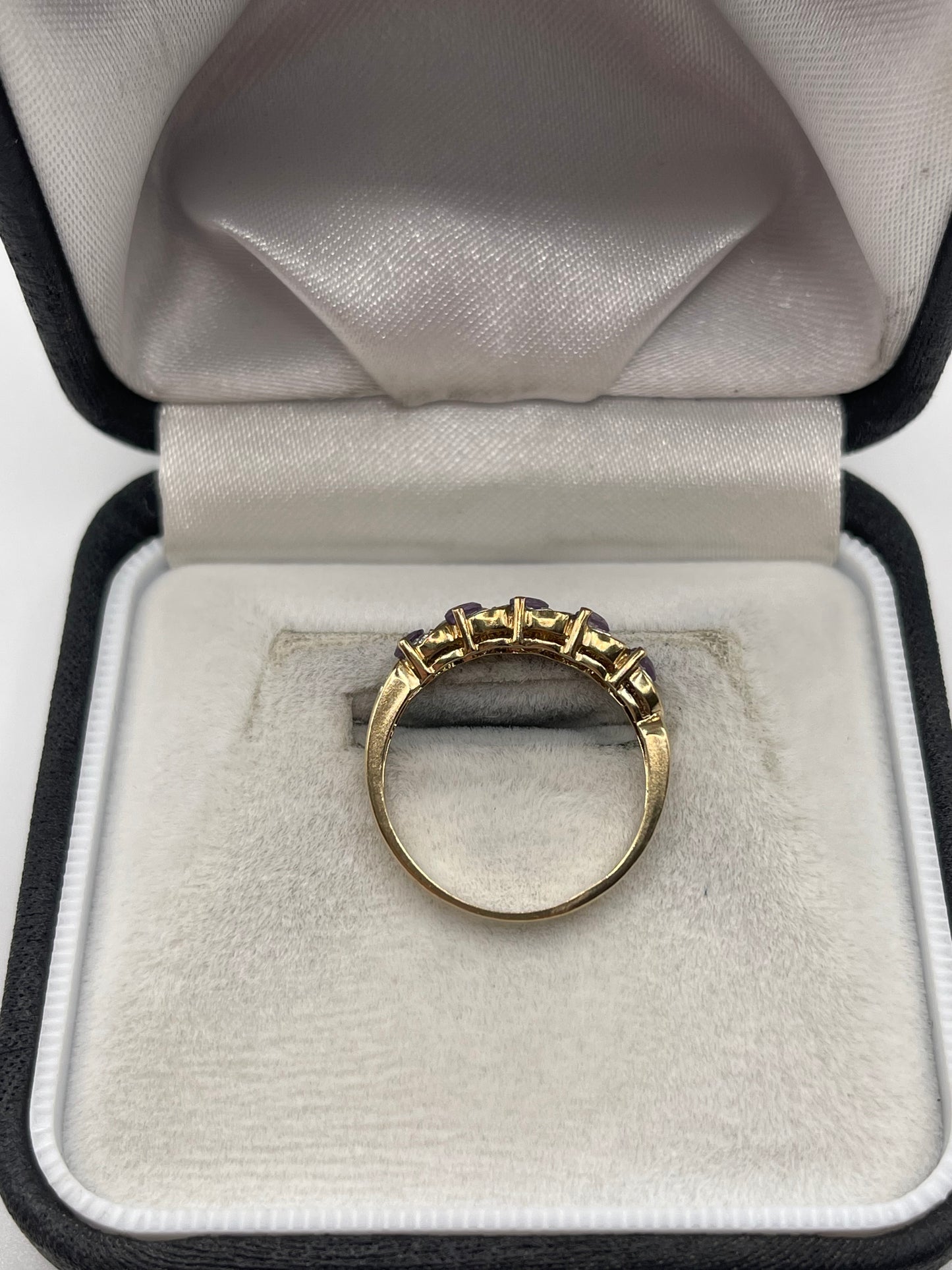 9ct gold amethyst and diamond ring
