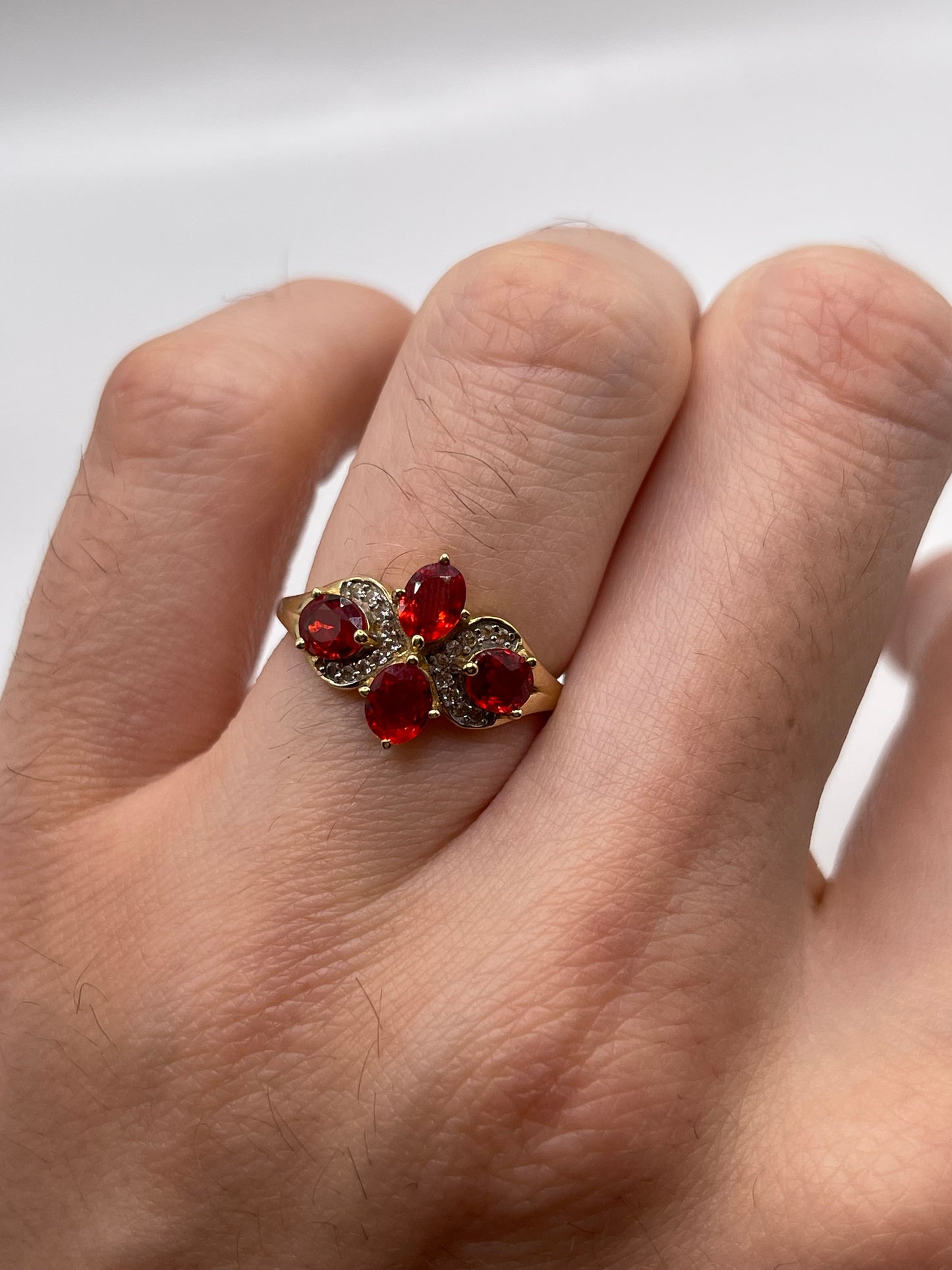9ct gold spinel and zircon ring