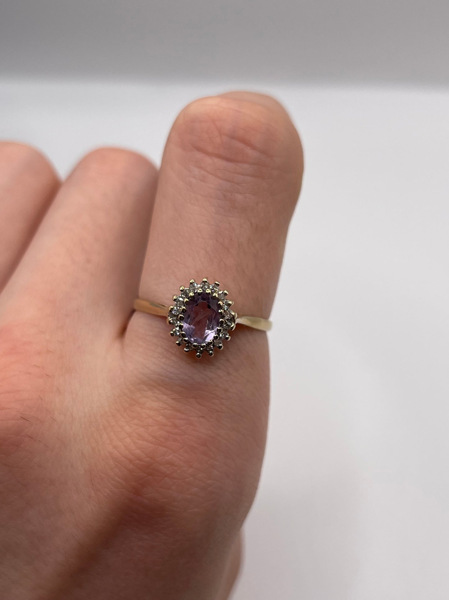 9ct gold amethyst and diamond ring