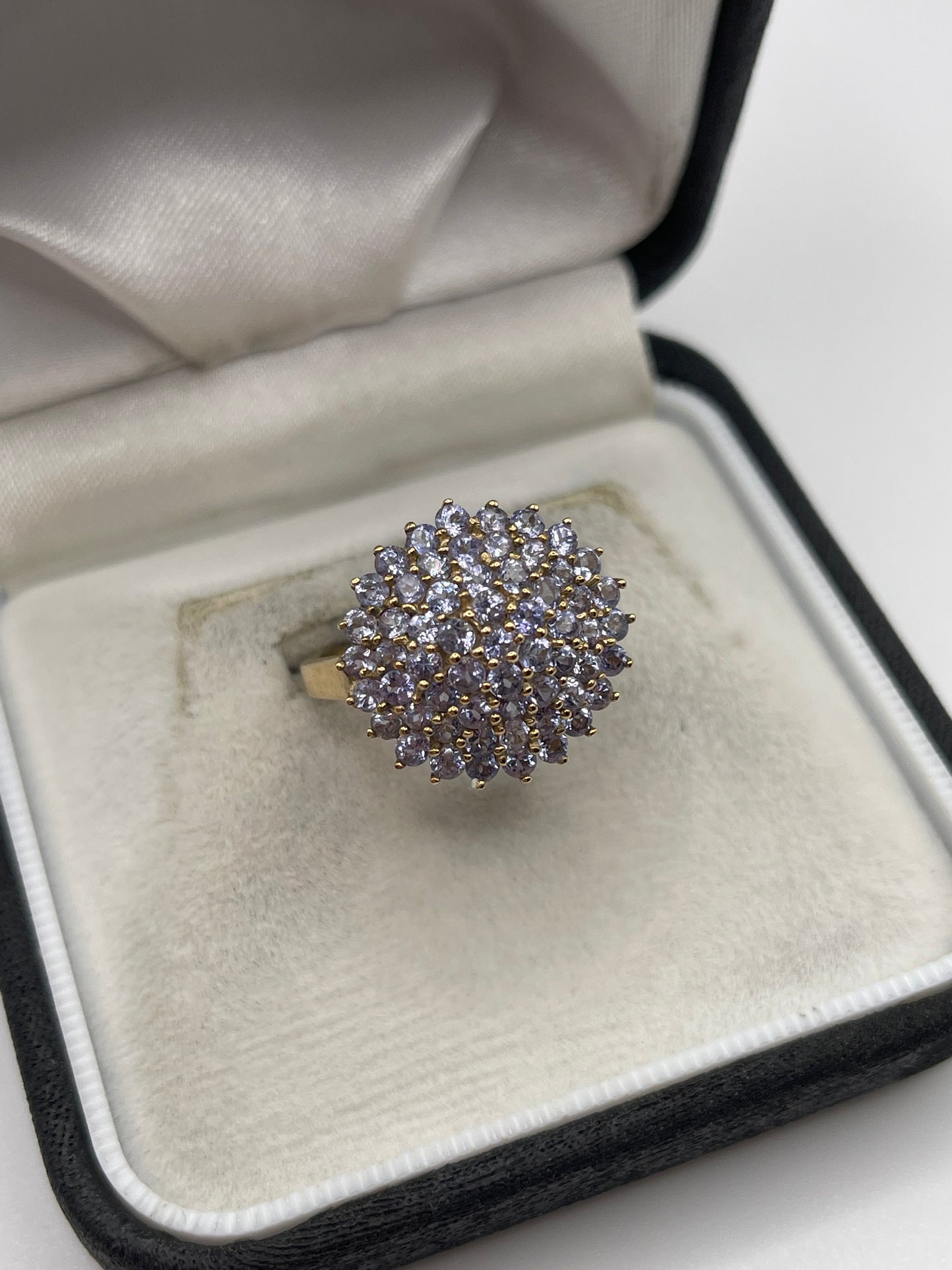 9ct gold tanzanite cluster ring