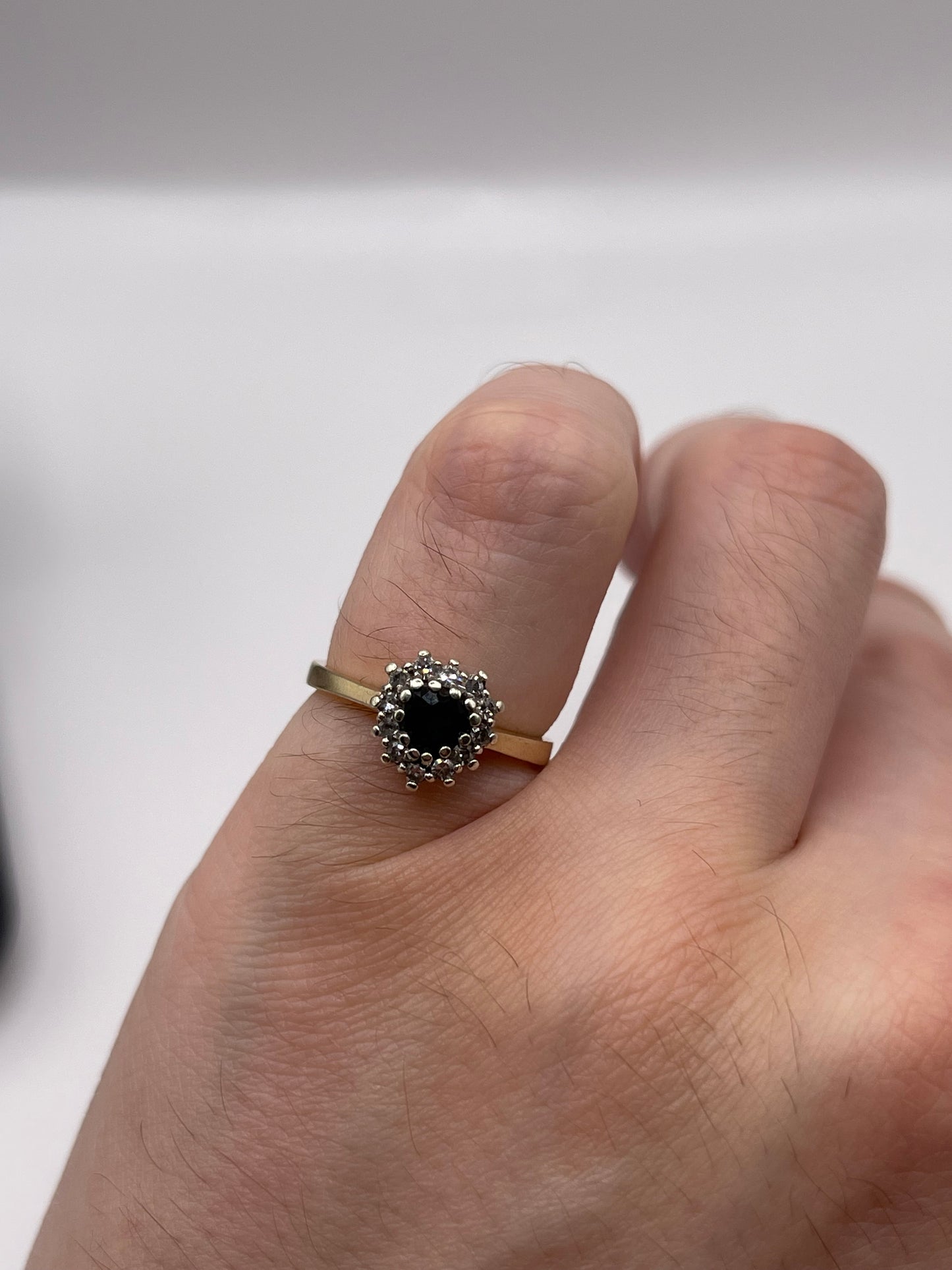 9ct gold sapphire and diamond ring