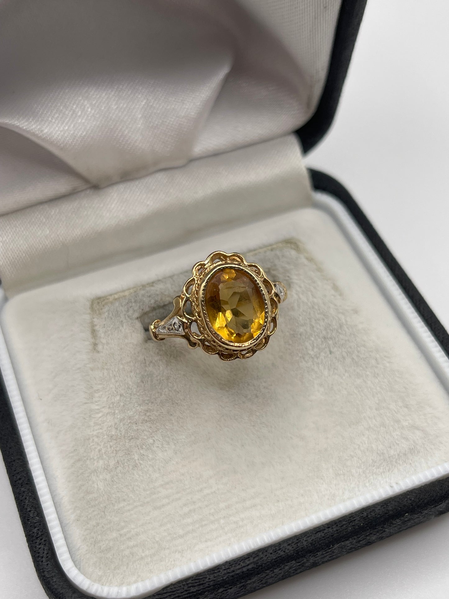 9ct gold citrine and diamond ring