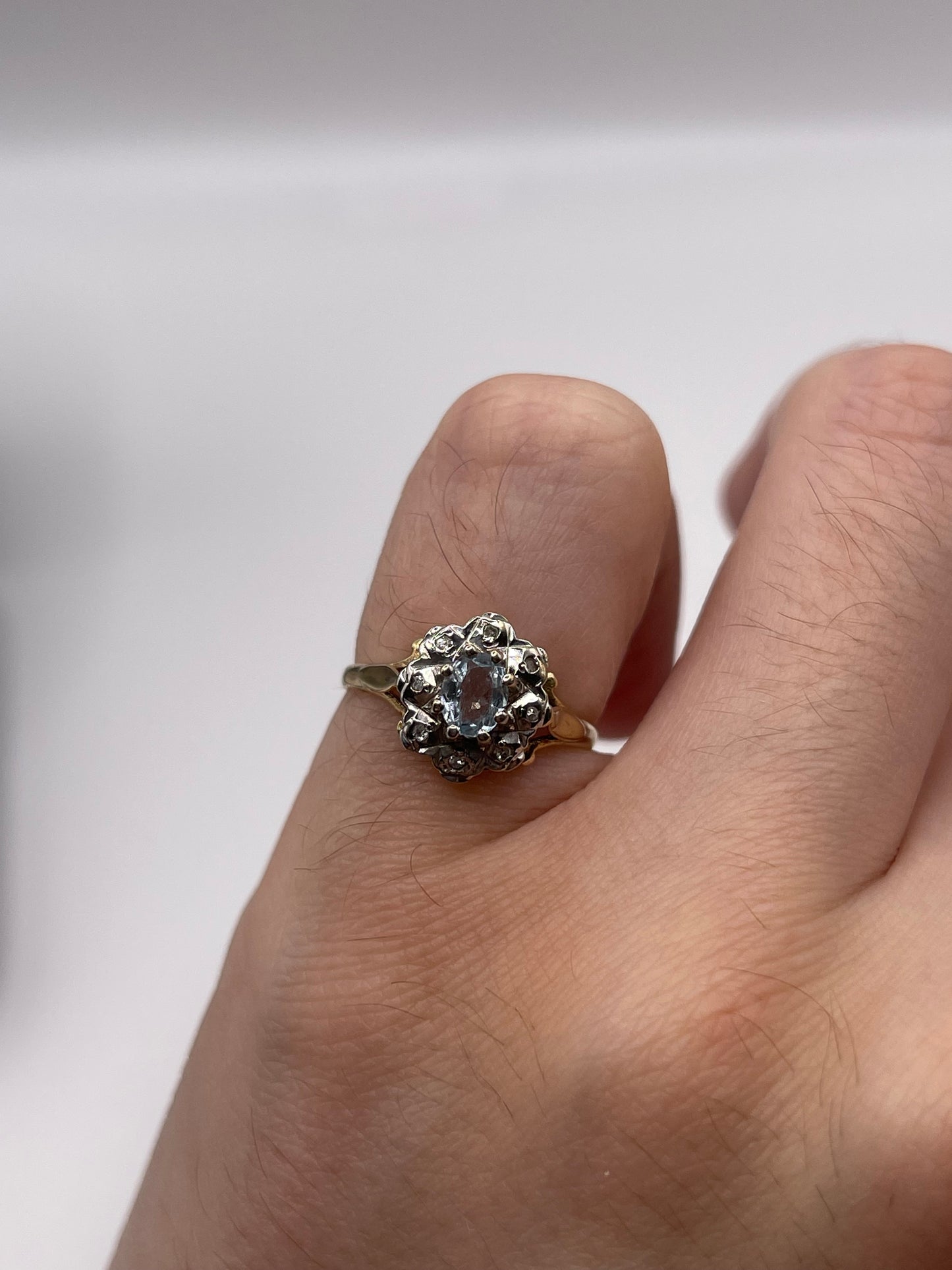9ct gold topaz and diamond ring