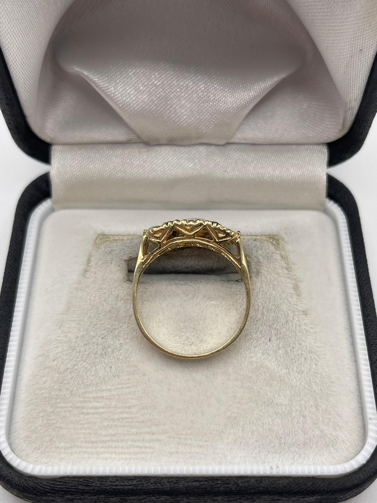 9ct gold opal and sapphire ring