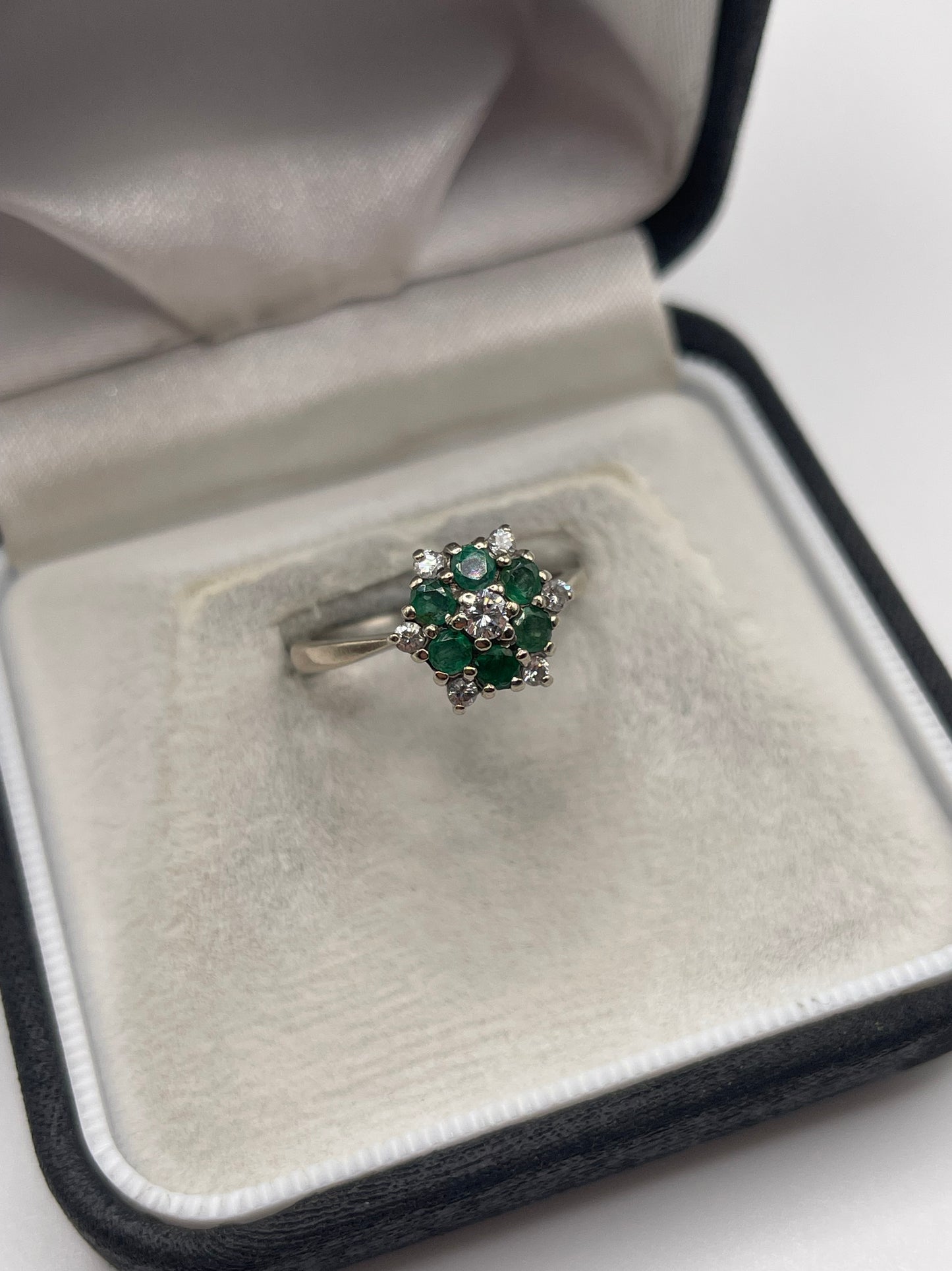 18ct white gold emerald and diamond ring