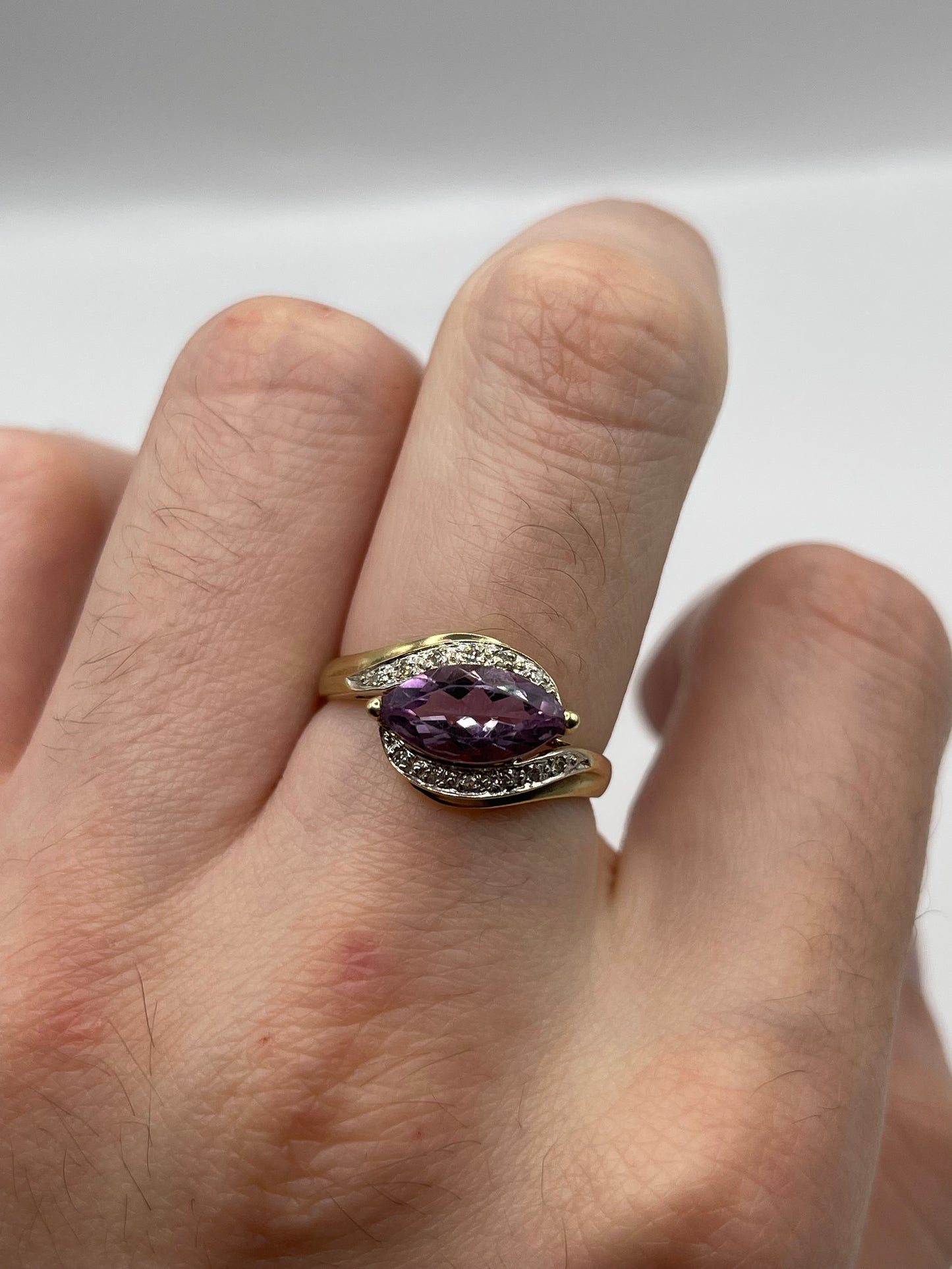 9ct gold amethyst and diamond ring