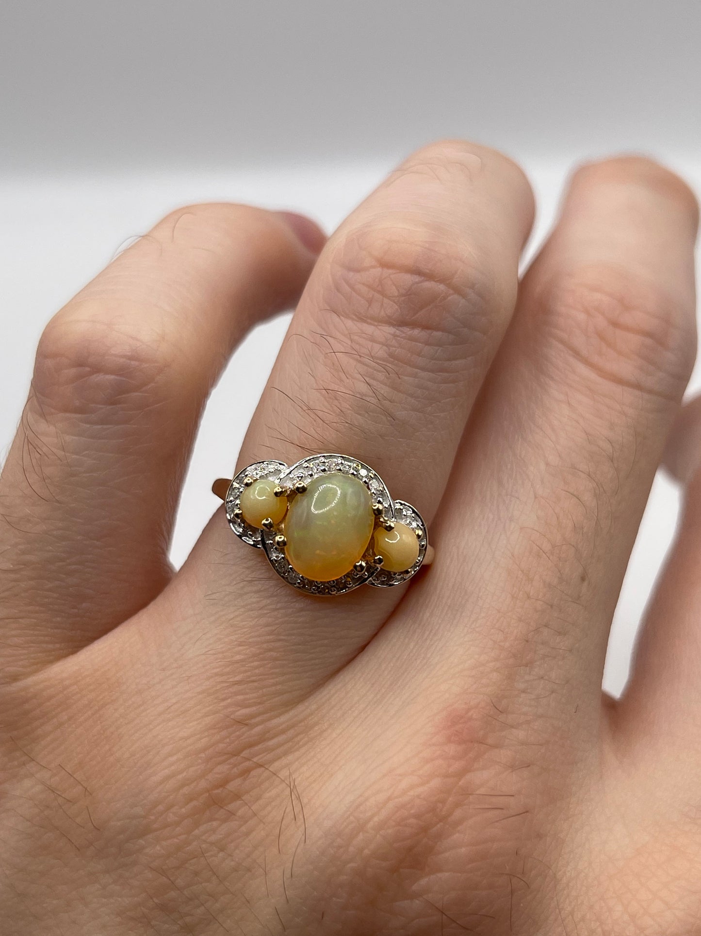 9ct gold opal and diamond ring