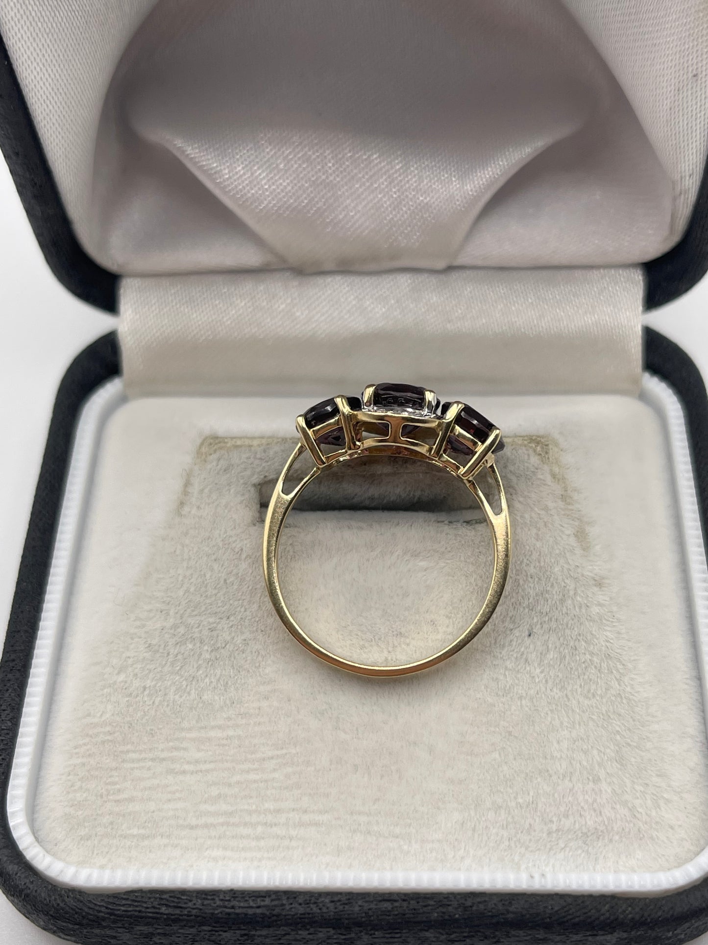 9ct gold spinel and diamond ring
