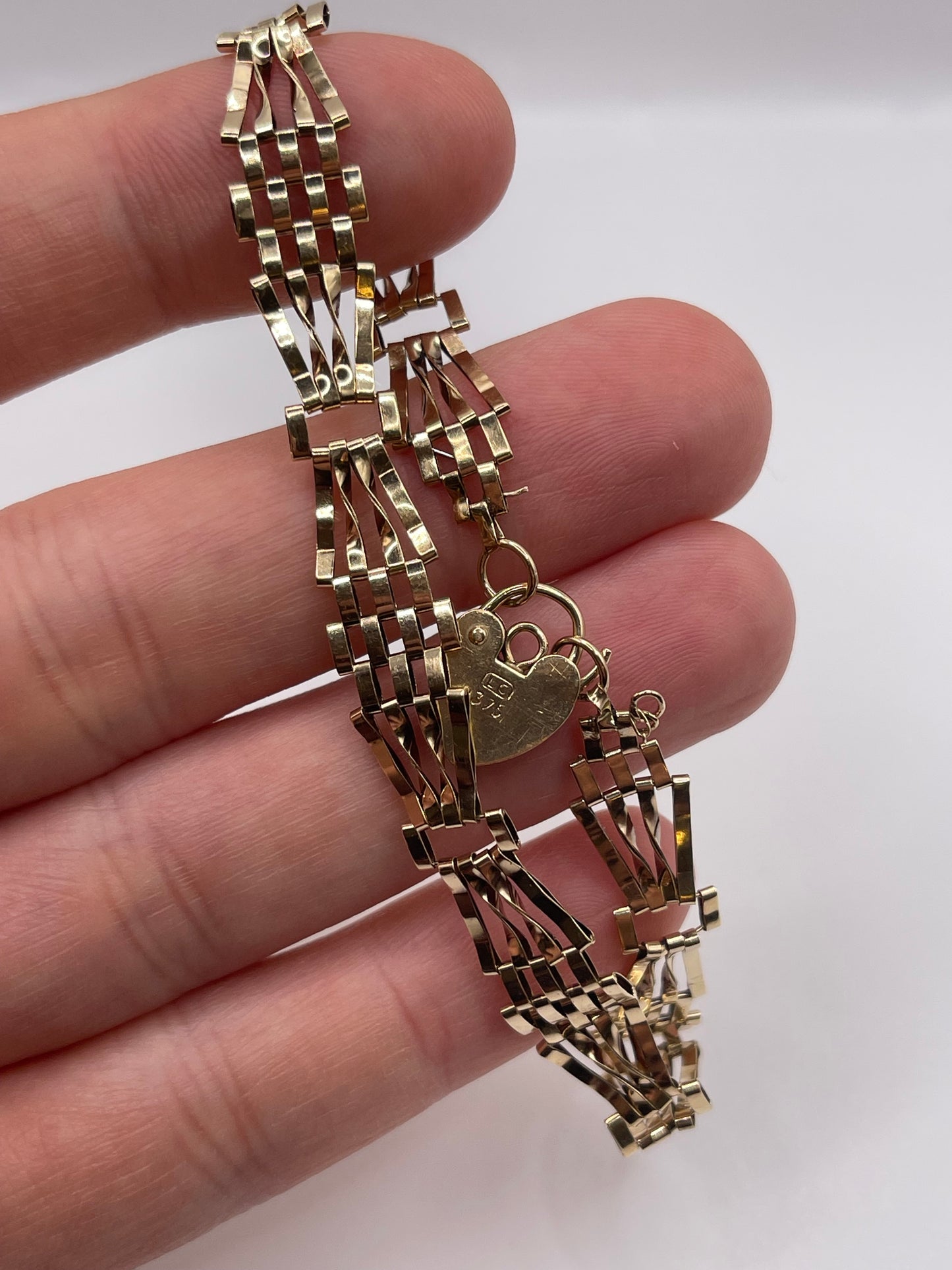 9ct gold padlock bracelet