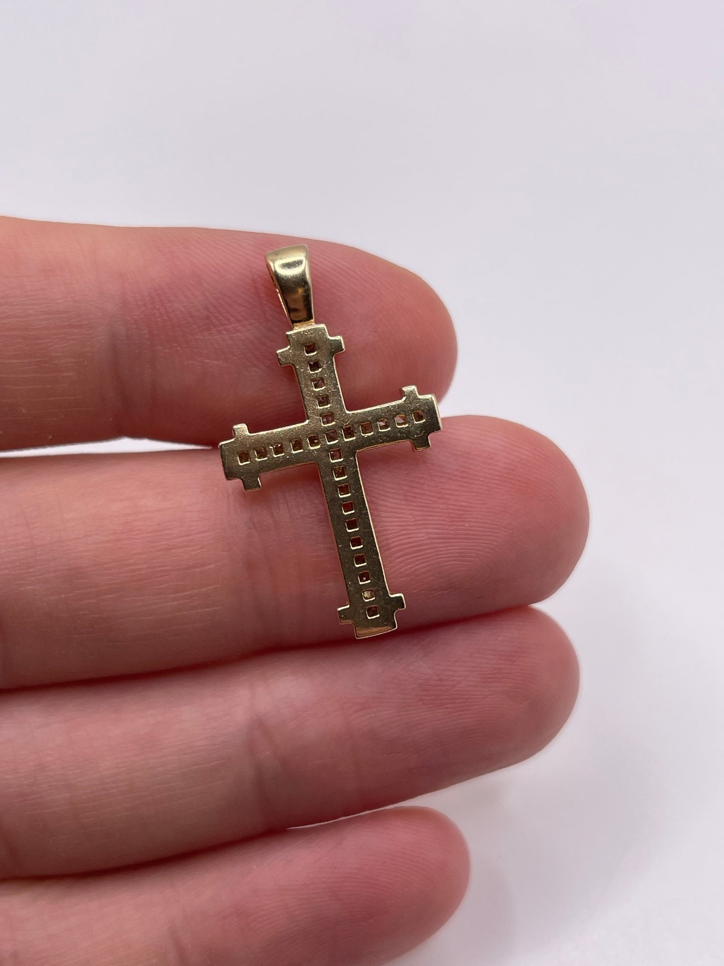 9ct gold diamond cross pendant