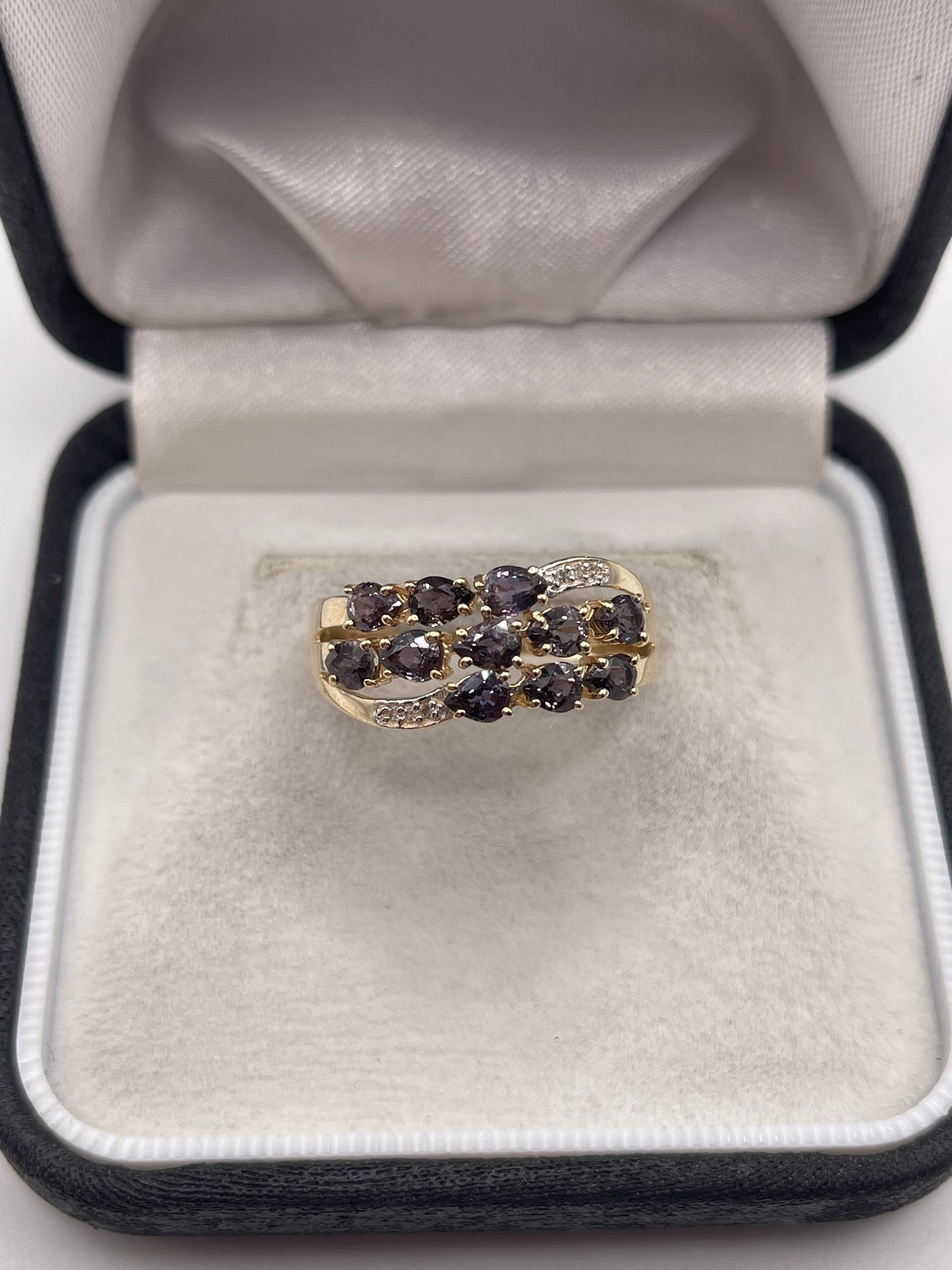 9ct gold quartz and diamond ring