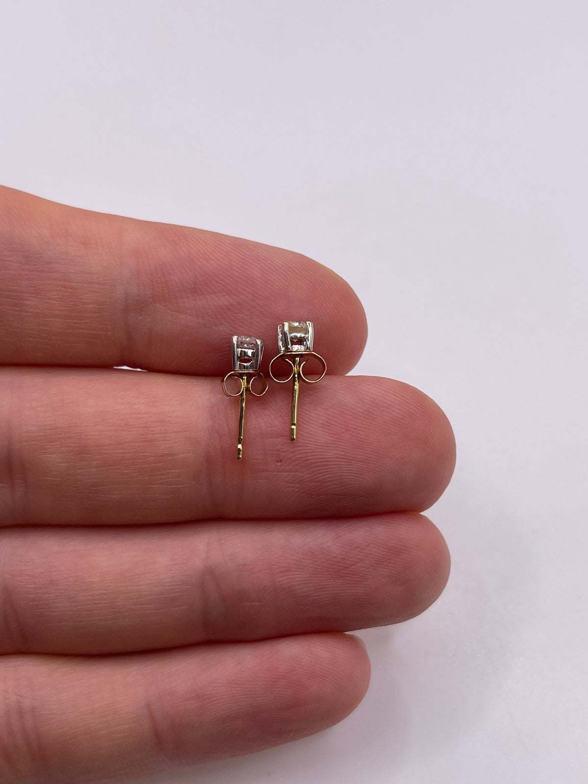 18ct gold diamond earrings