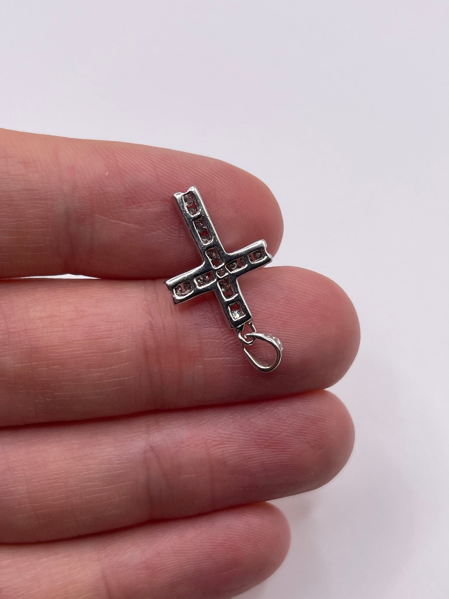 9ct white gold diamond cross pendant