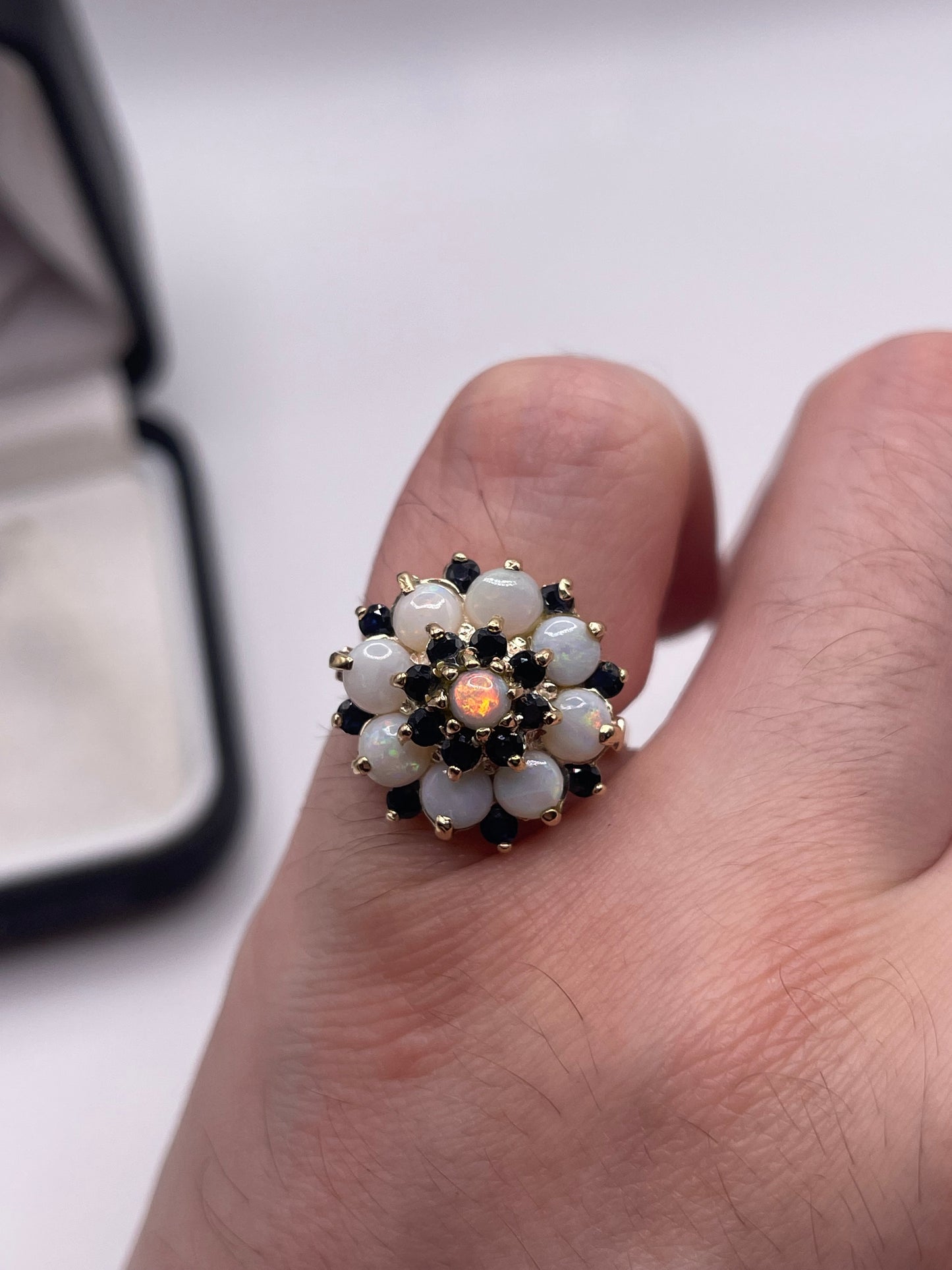 9ct gold opal and sapphire ring