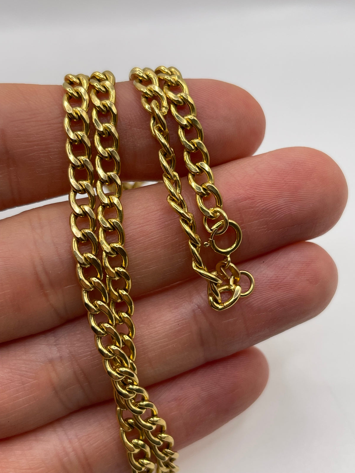 9ct gold chain 595