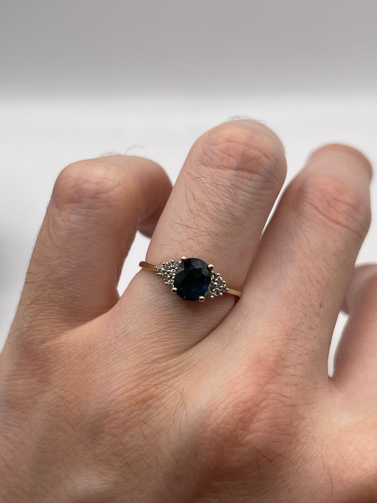 9ct gold sapphire and diamond ring