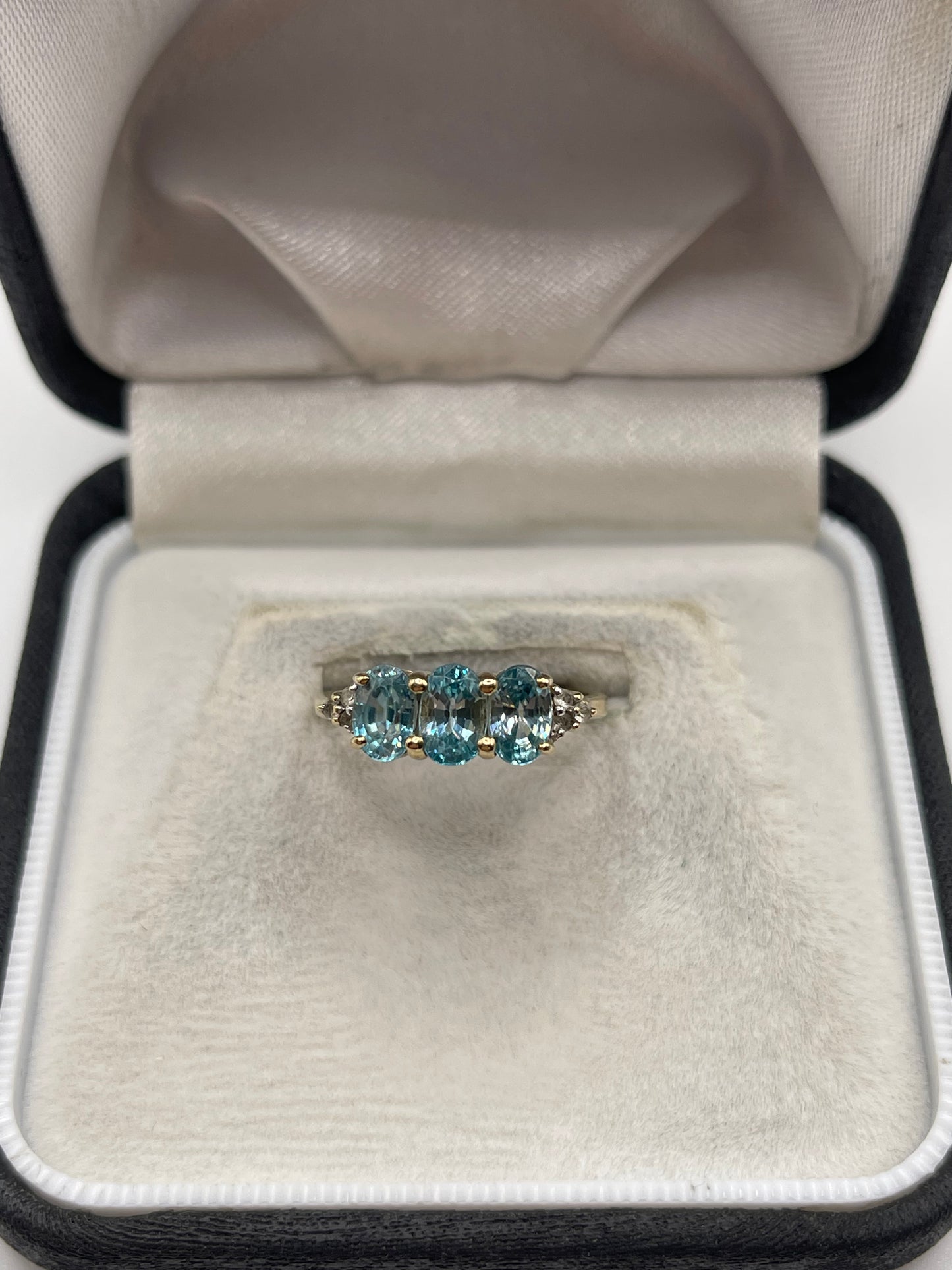 9ct gold blue zircon ring