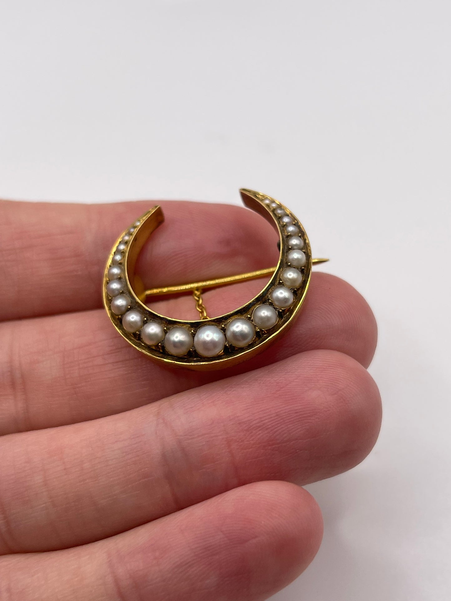 Antique 18ct gold pearl crescent brooch