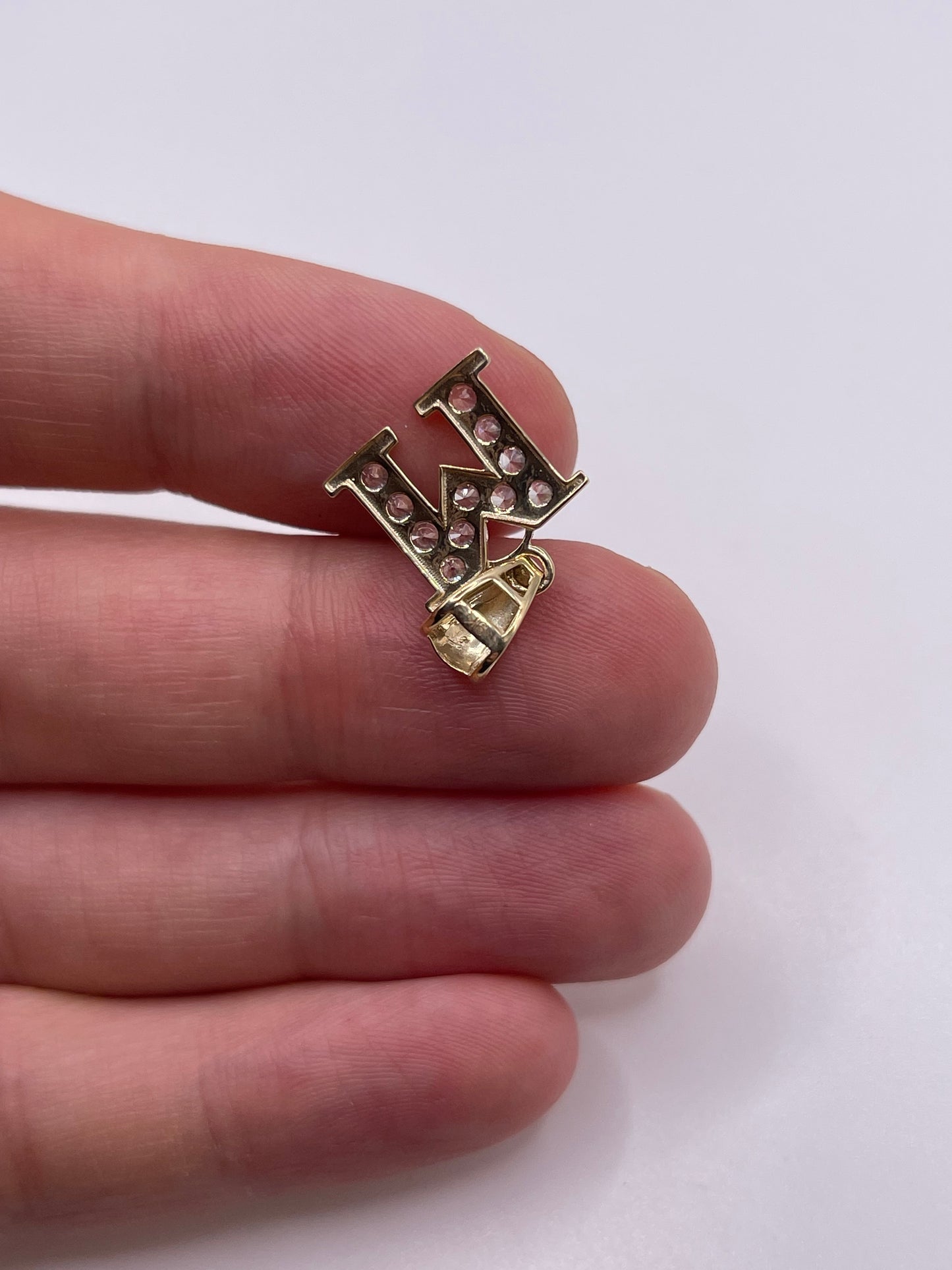 9ct gold cz initial M pendant