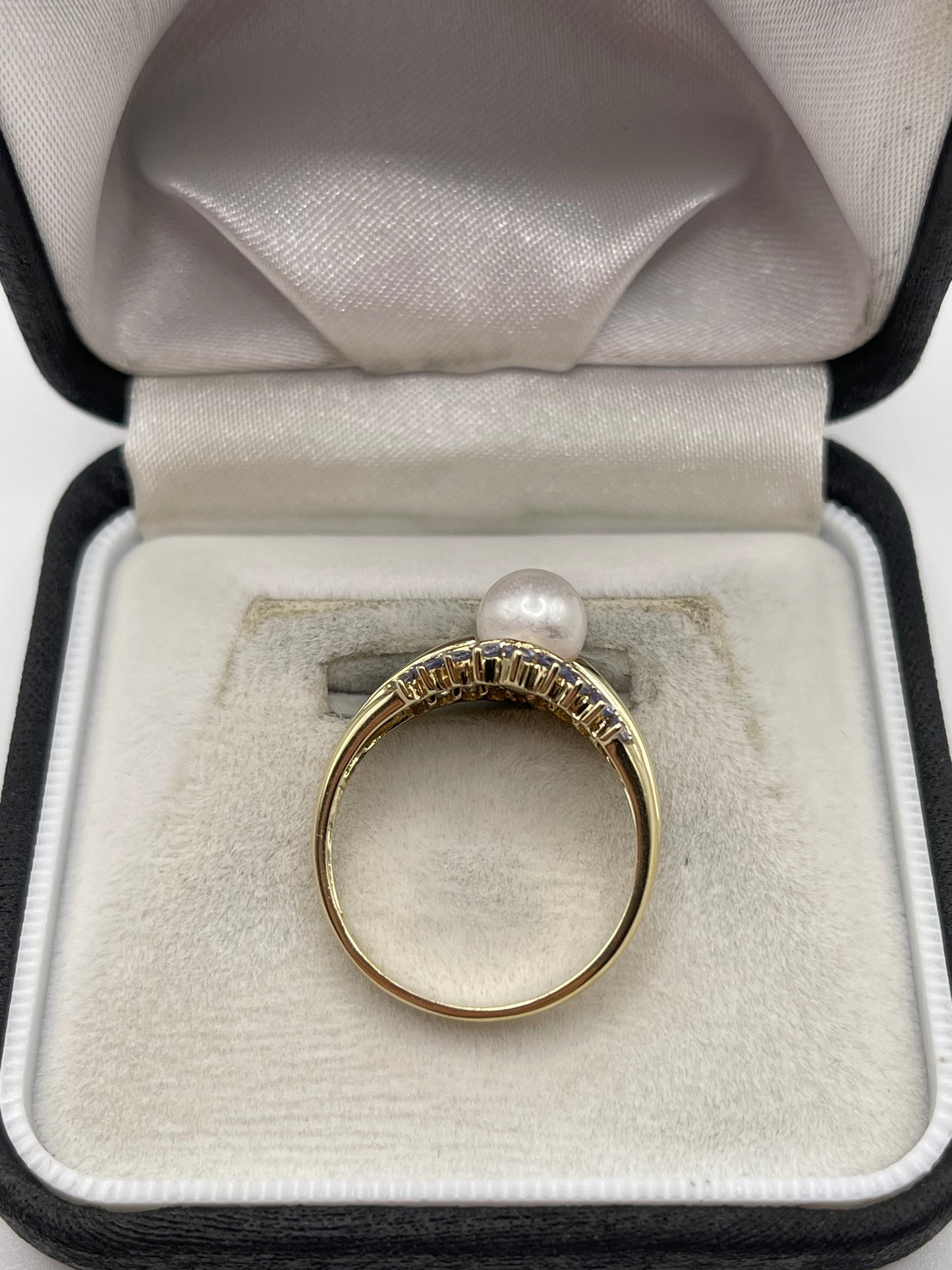 9ct gold pearl and tanzanite ring