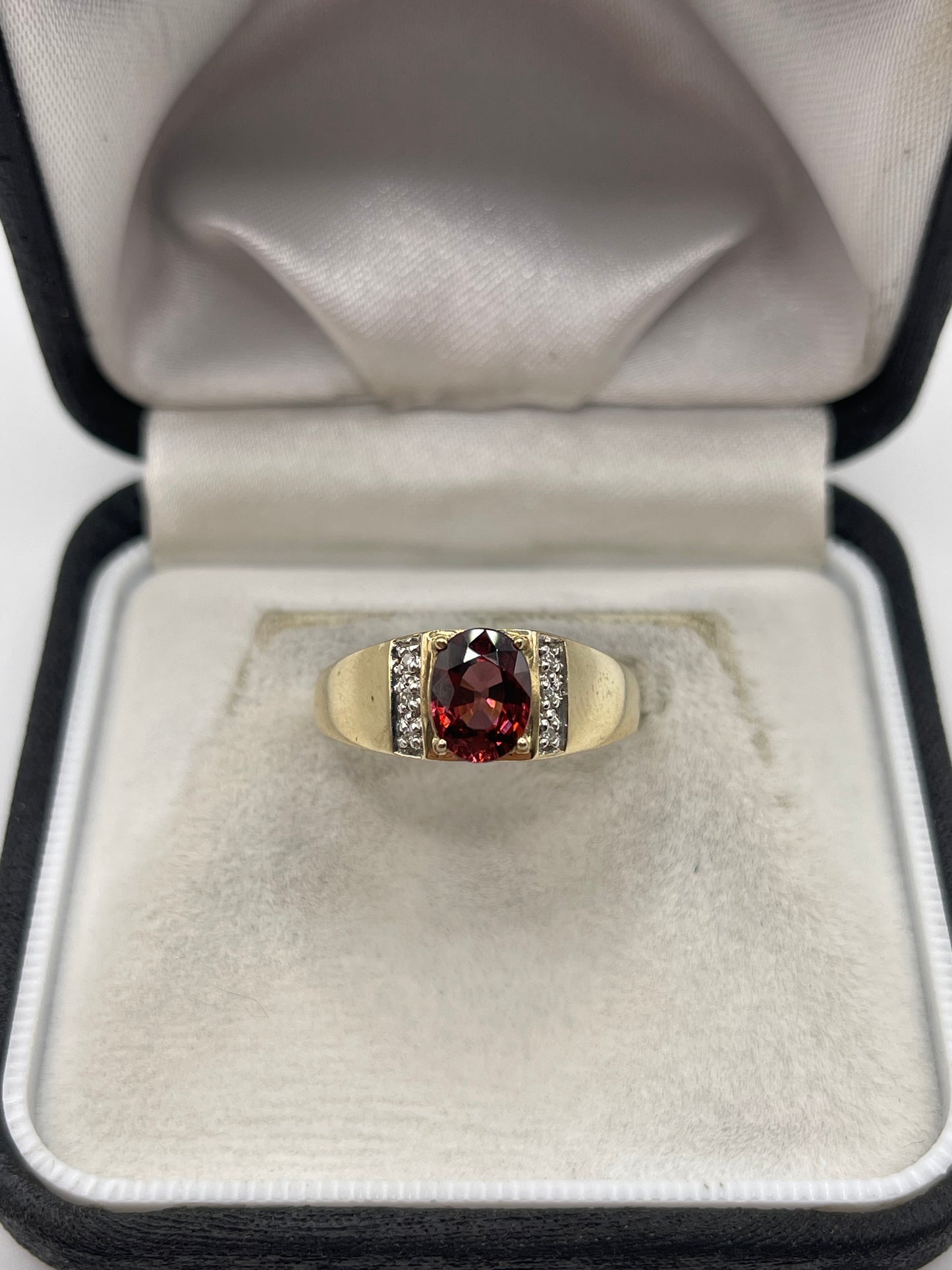 9ct gold tourmaline and diamond ring