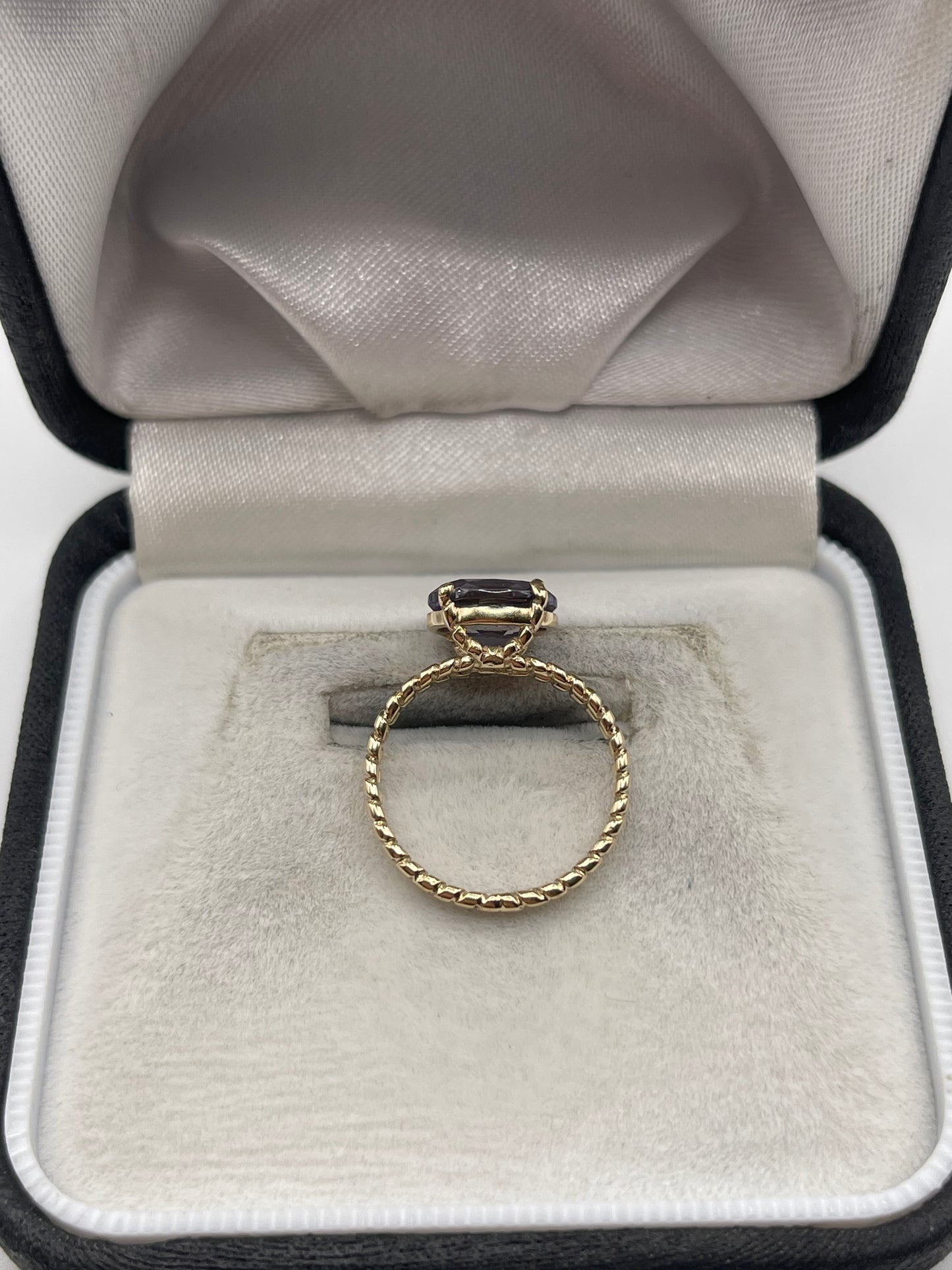 9ct gold iolite ring