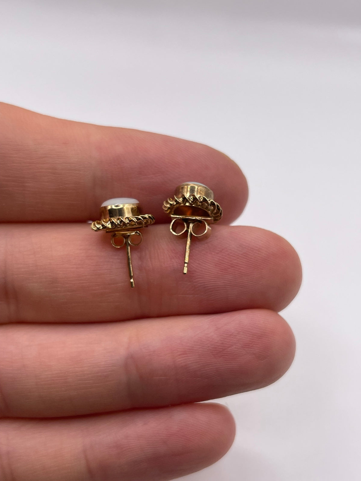 9ct gold opal earrings