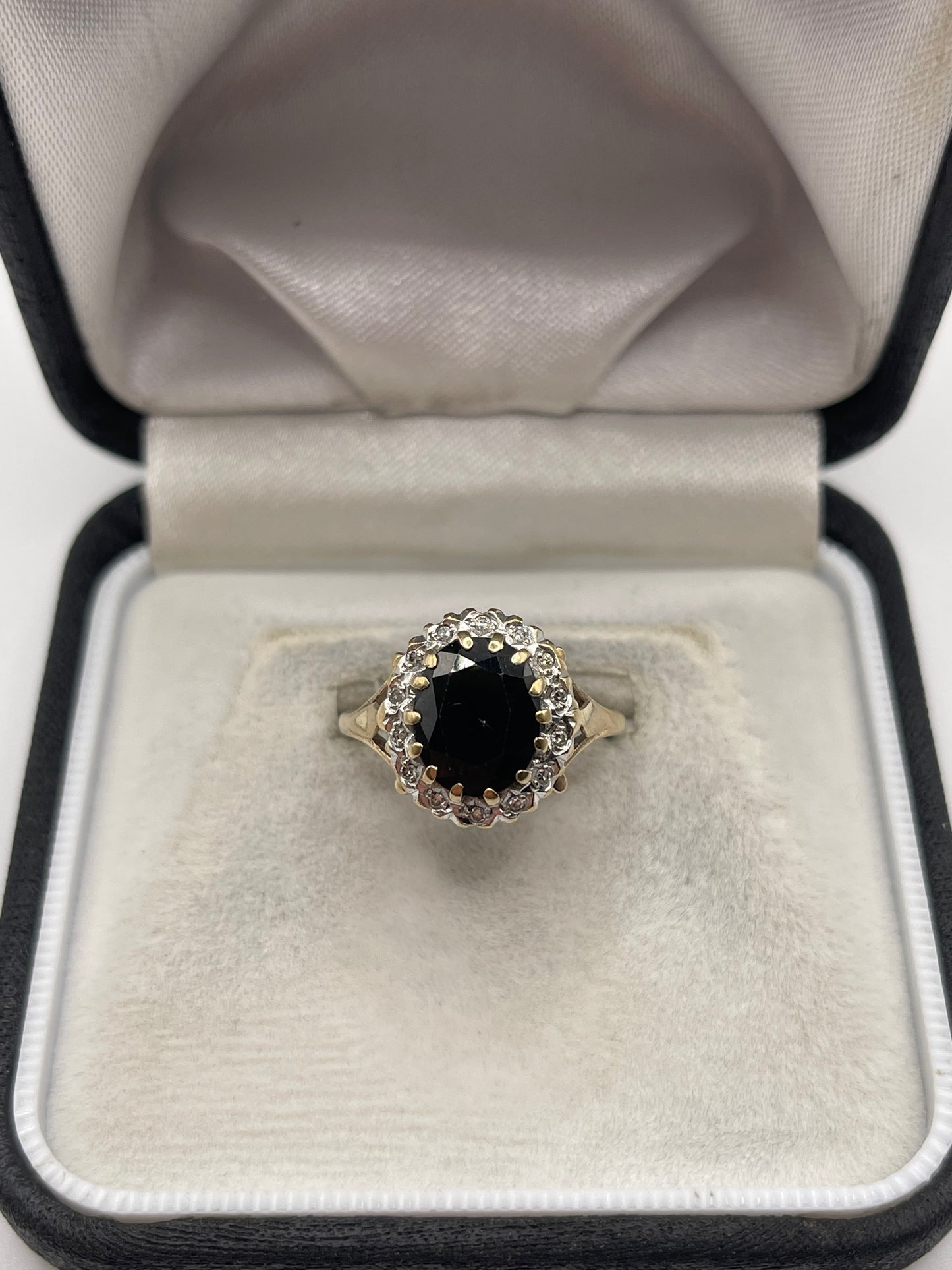9ct gold sapphire and diamond ring