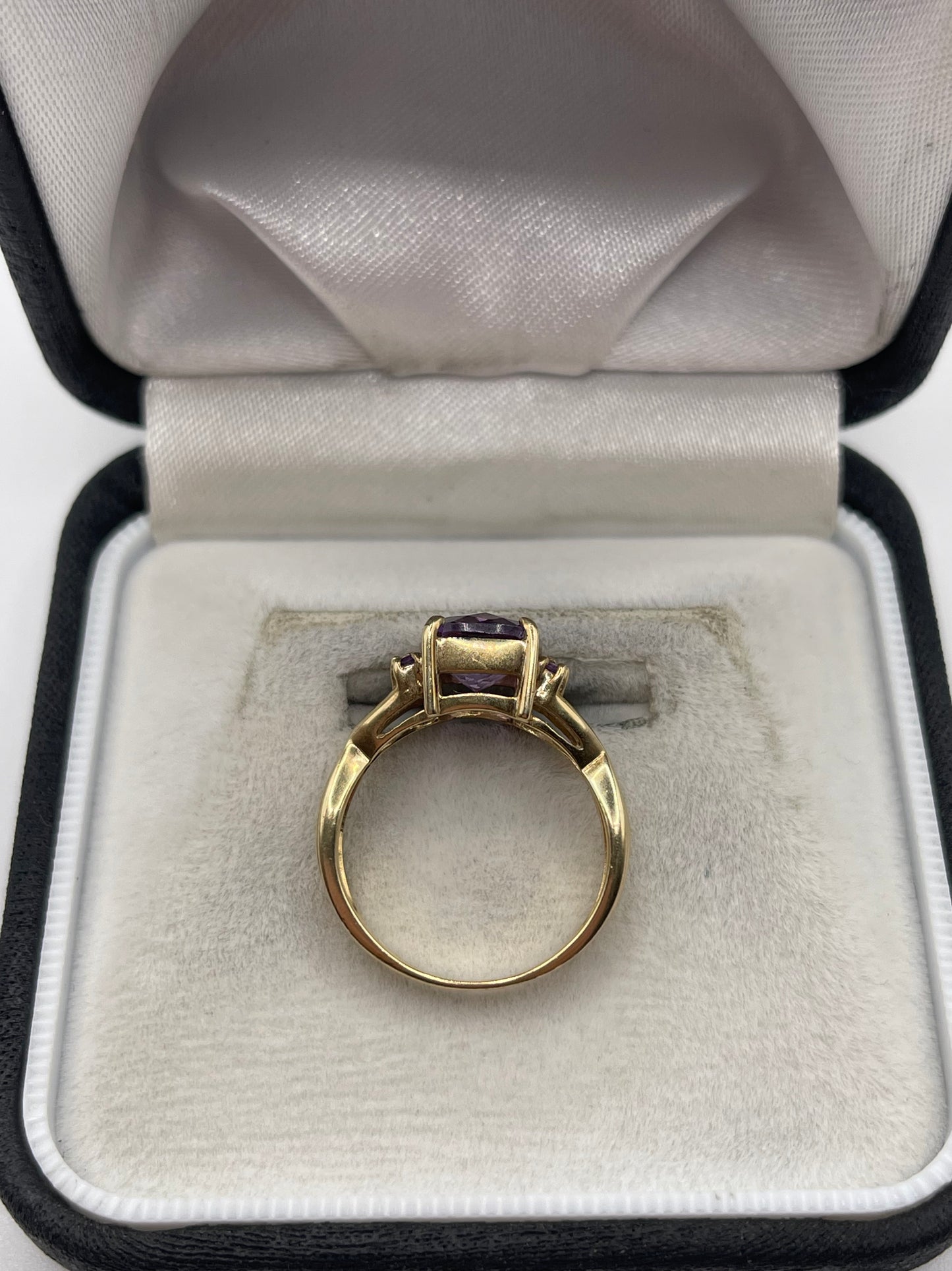 9ct gold amethyst ring