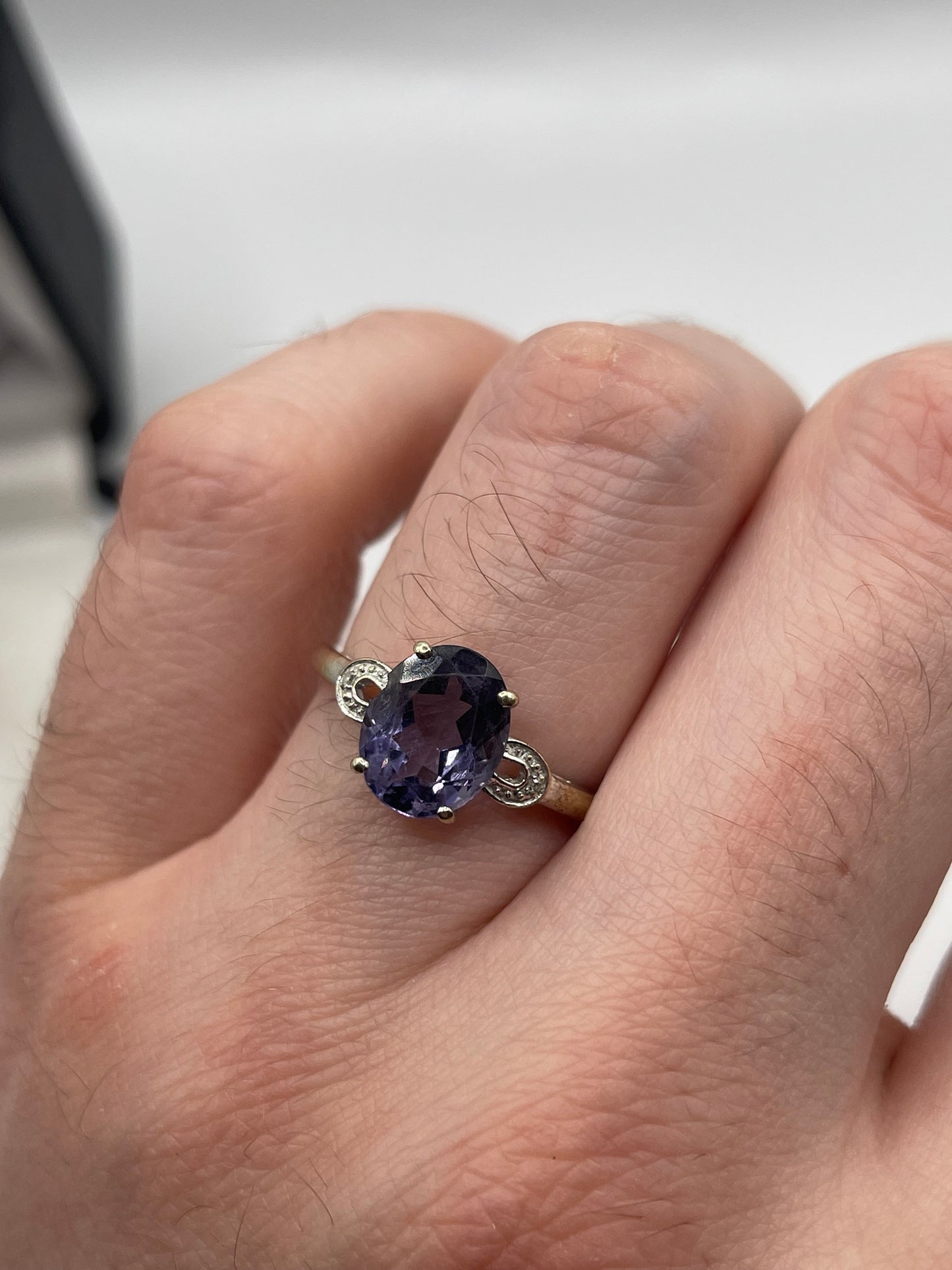 9ct white gold blueberry quartz and diamond ring