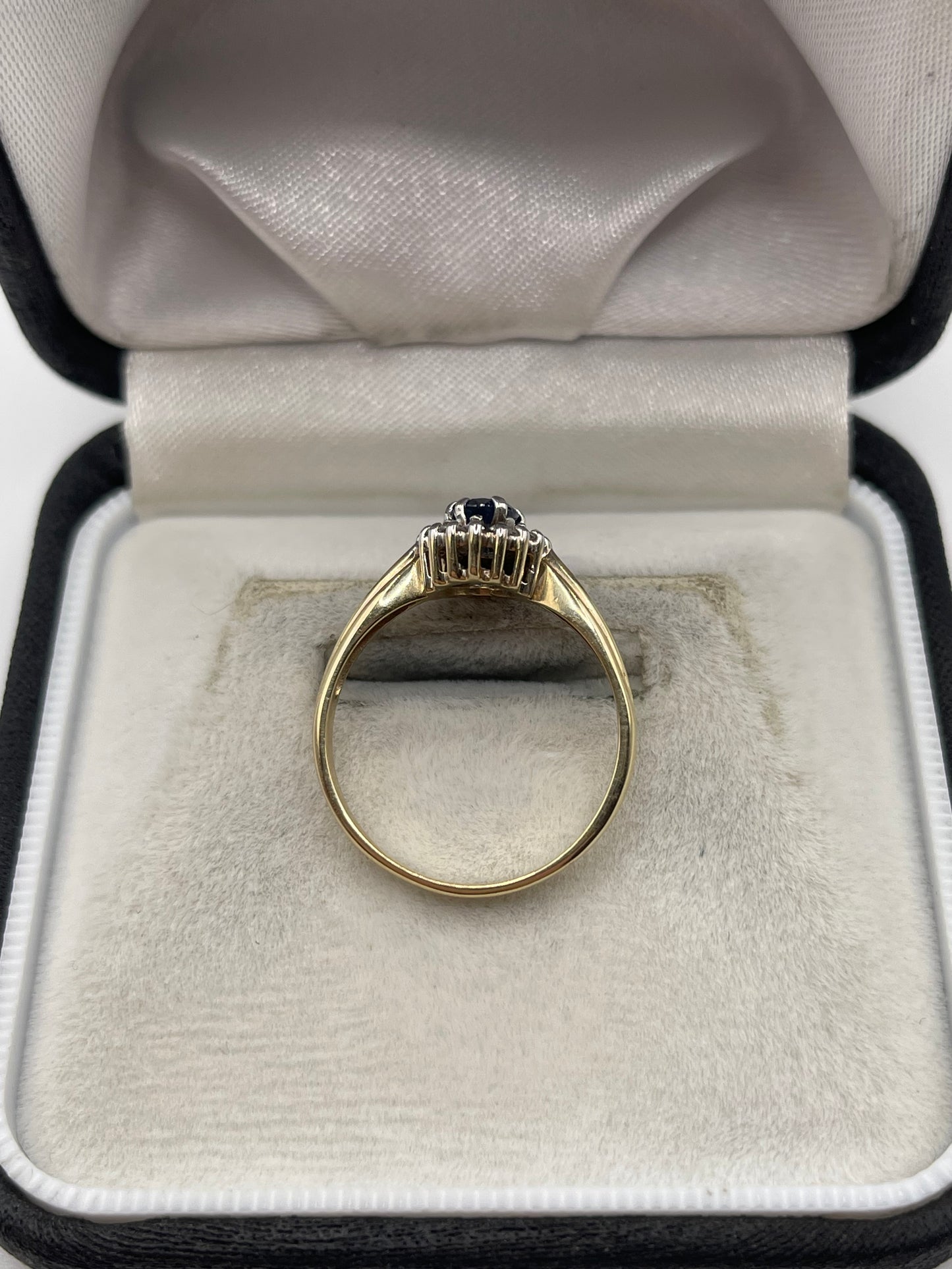 9ct gold sapphire and diamond ring