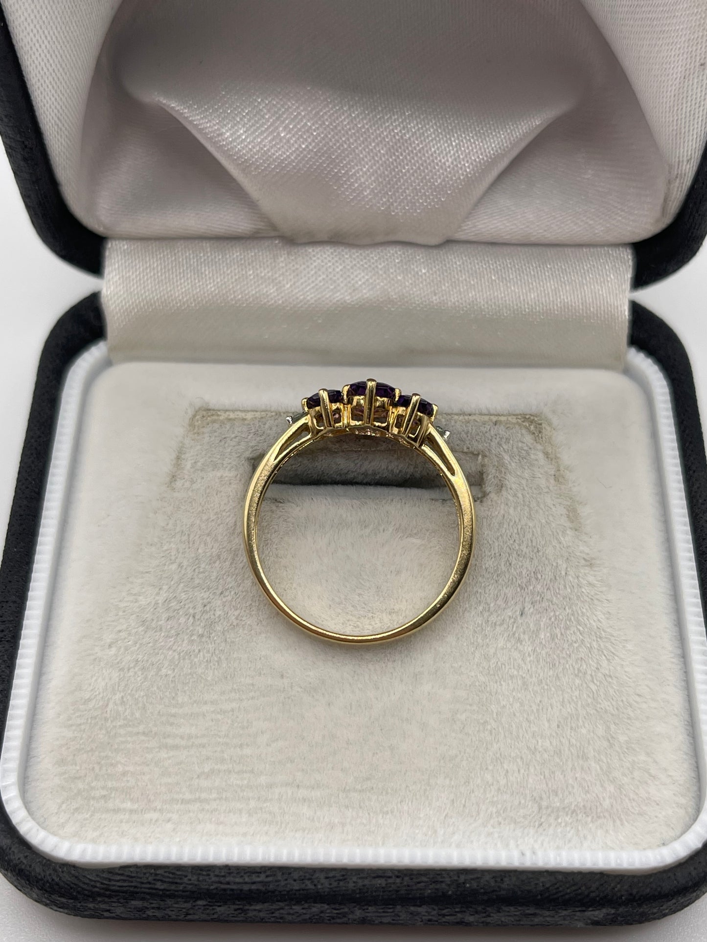 9ct gold amethyst and diamond ring