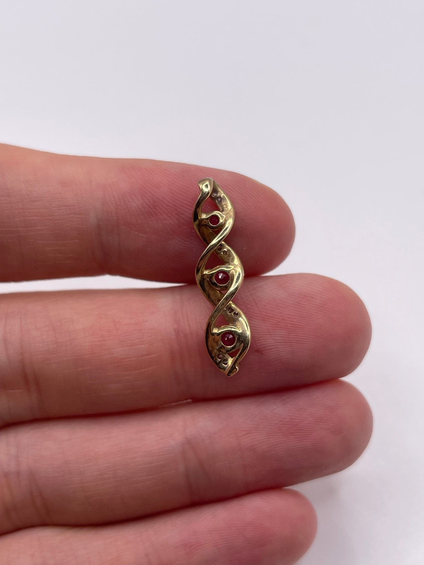 9ct gold ruby and diamond pendant