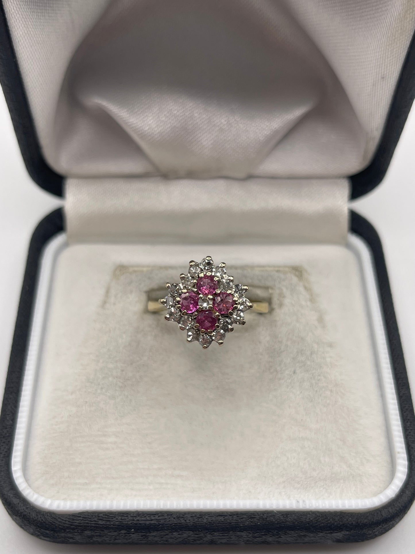 18ct gold ruby and diamond ring