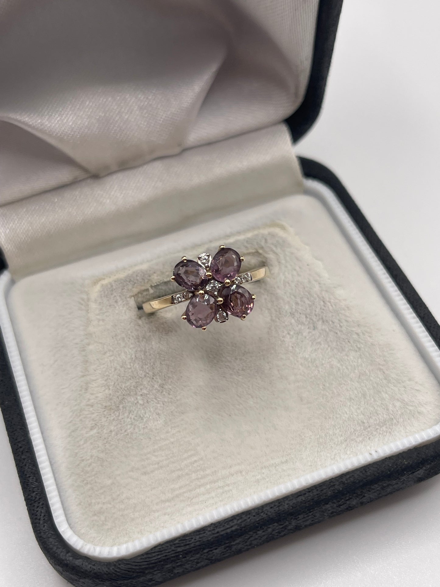 9ct gold spinel and zircon ring