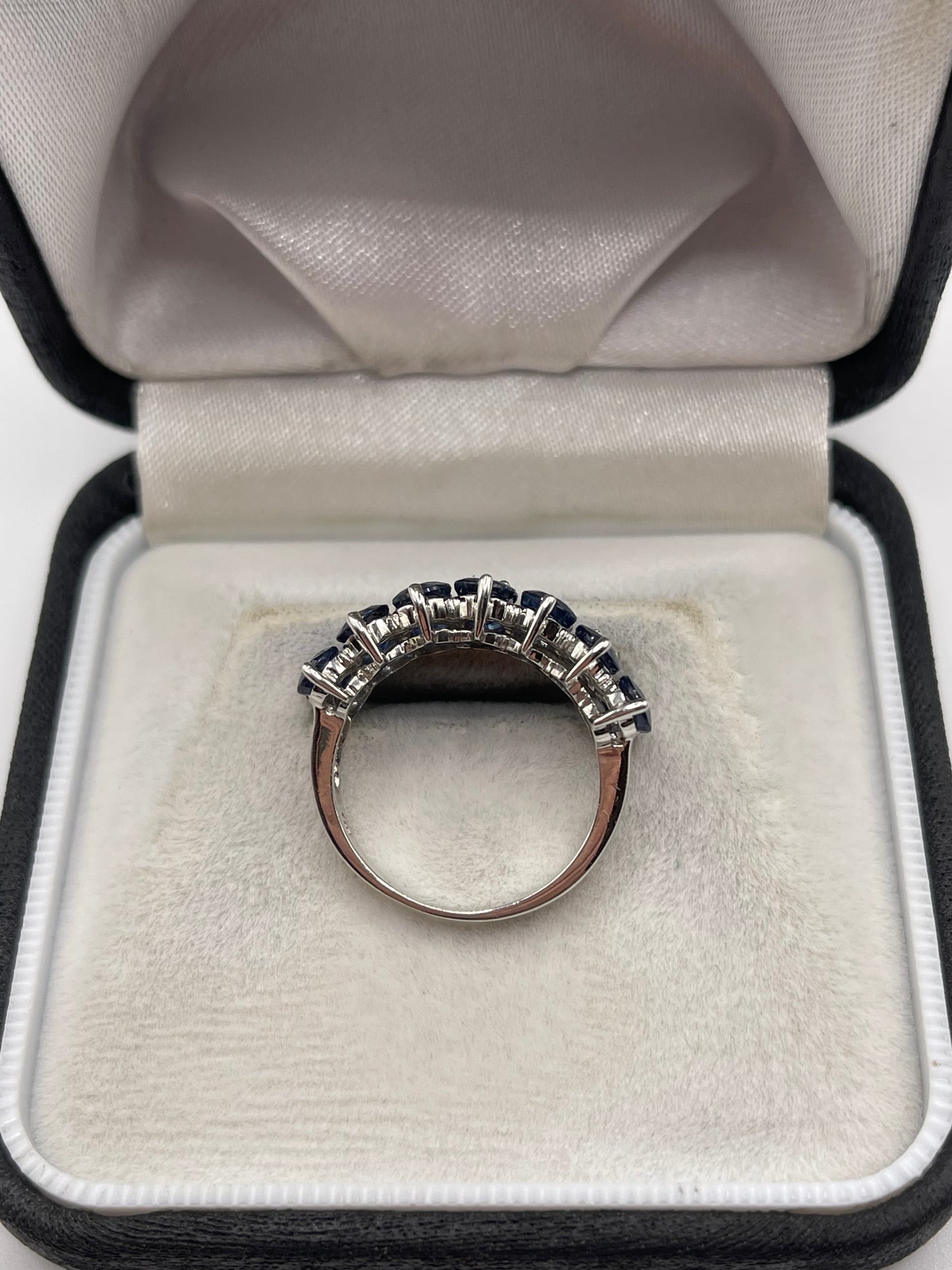 9ct white gold sapphire cluster ring