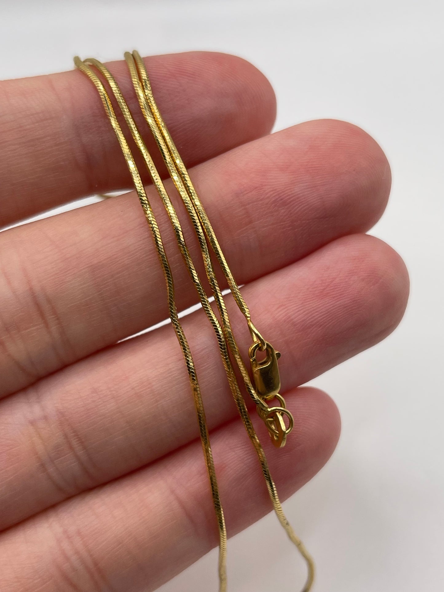 18ct gold chain 501