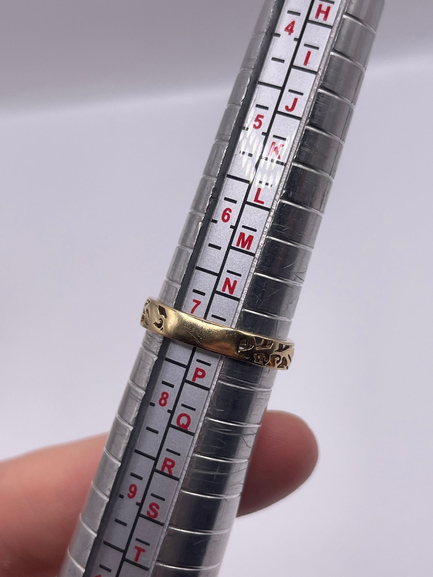 9ct gold diamond ring