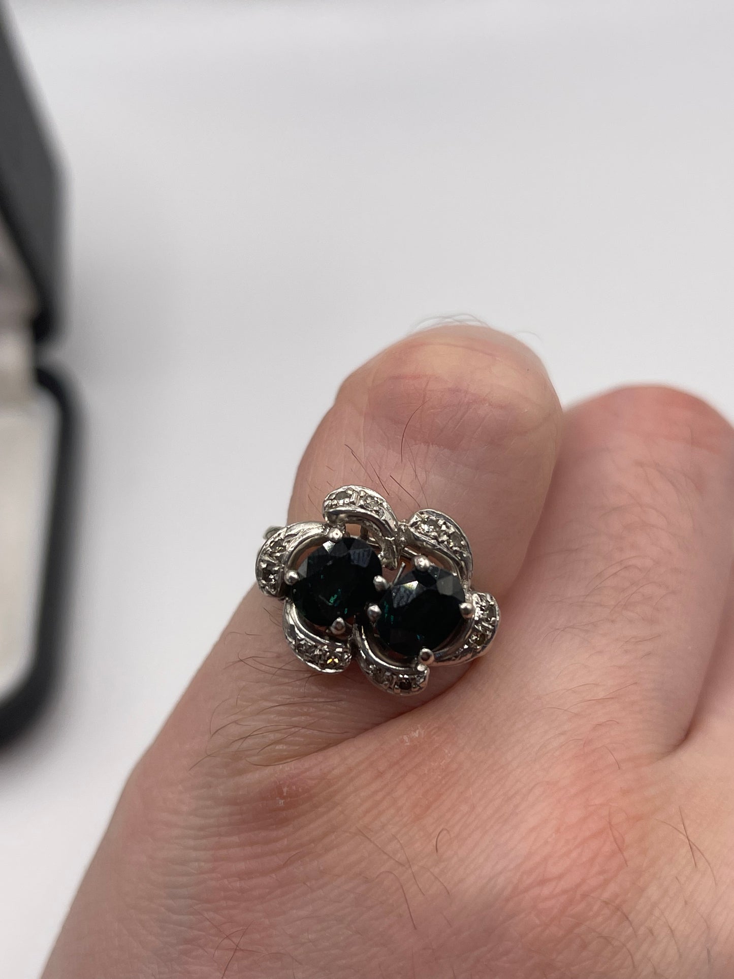14ct gold sapphire and diamond ring