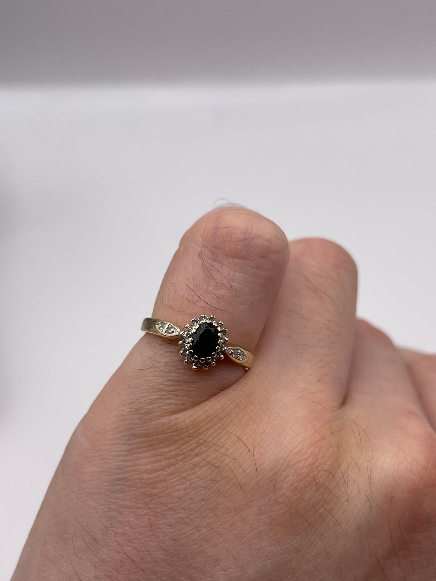 9ct gold sapphire and diamond ring