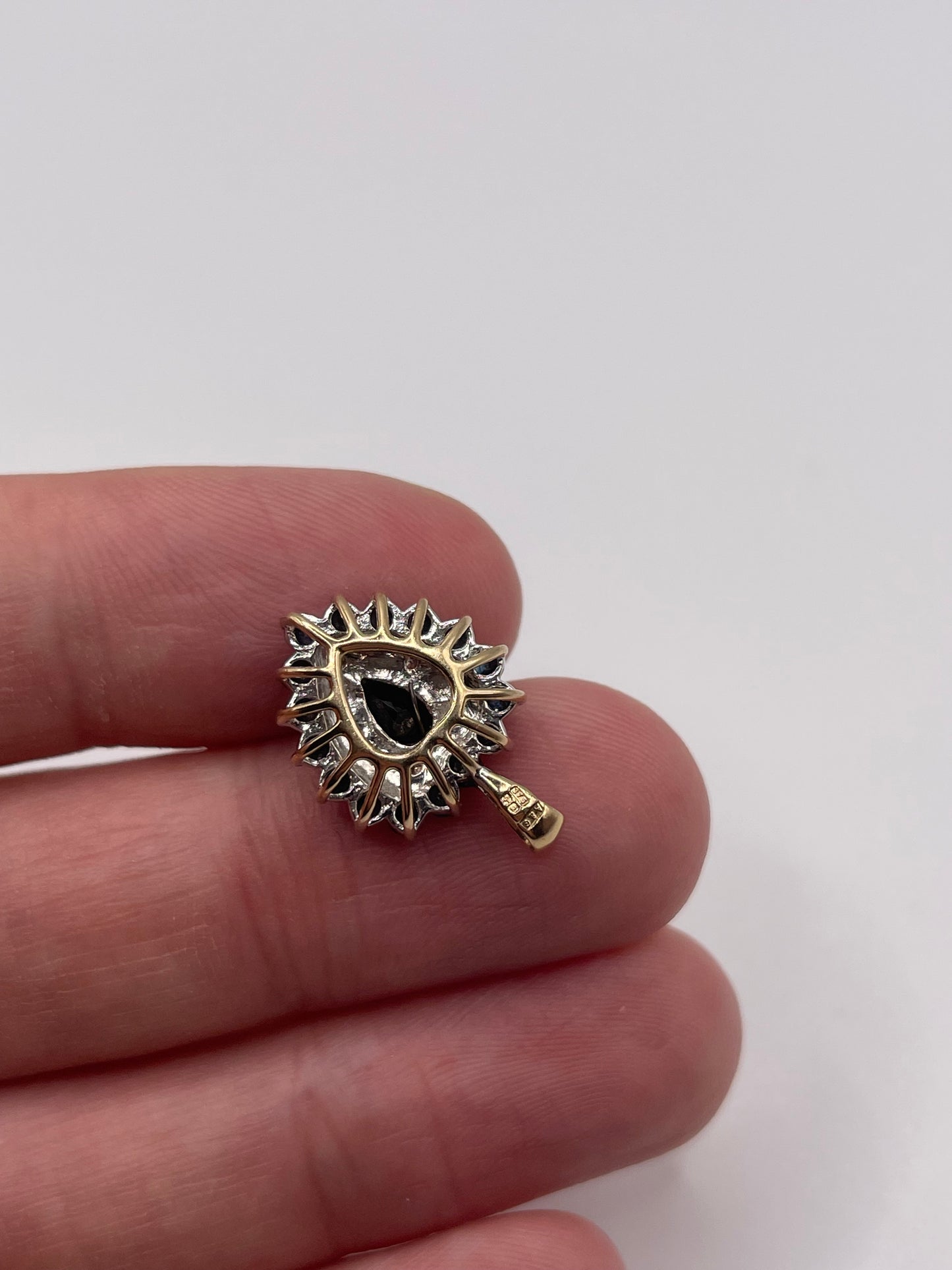 9ct gold sapphire and diamond heart pendant