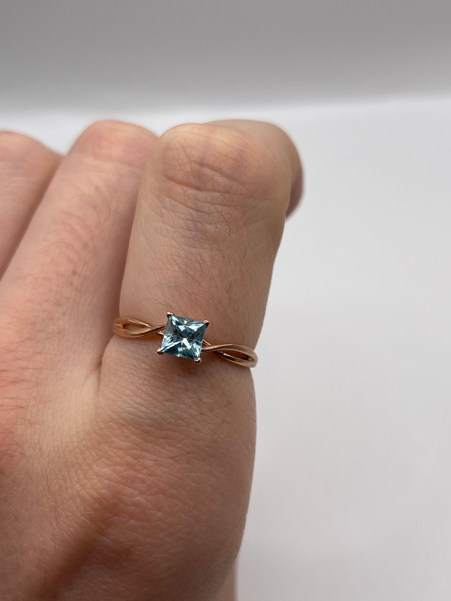 9ct rose gold topaz ring