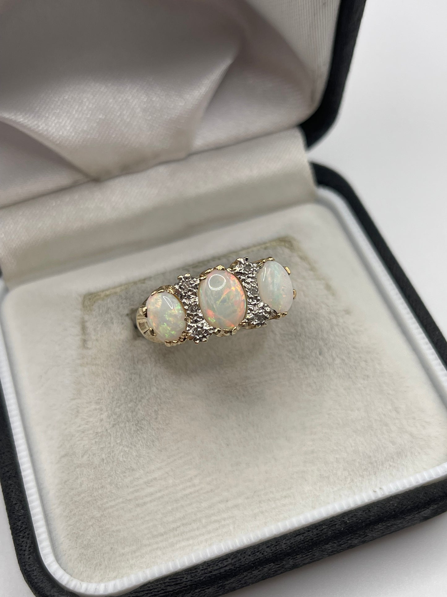 9ct gold opal and diamond ring